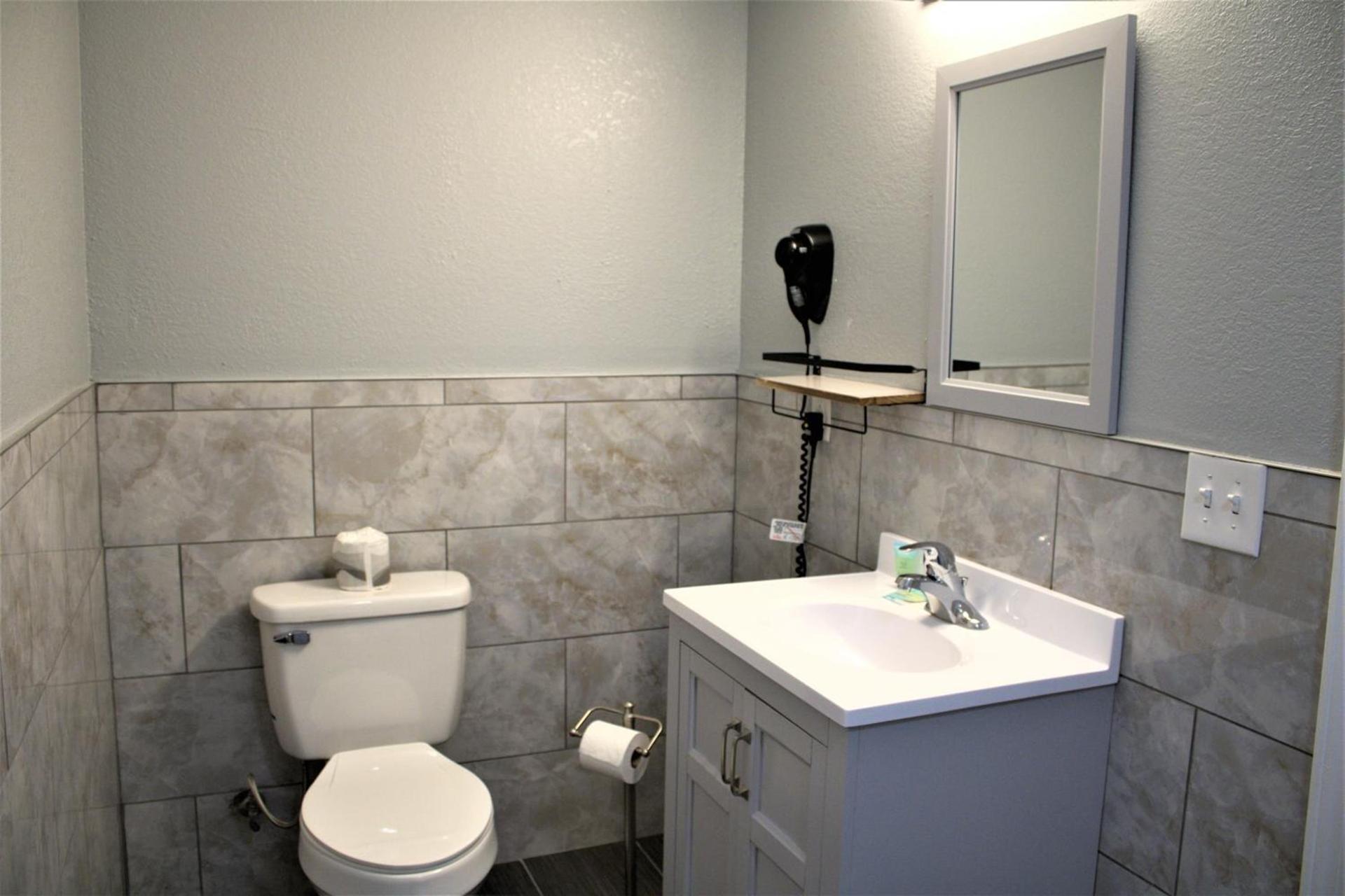 HavenPointe Inn & Suites photo 26