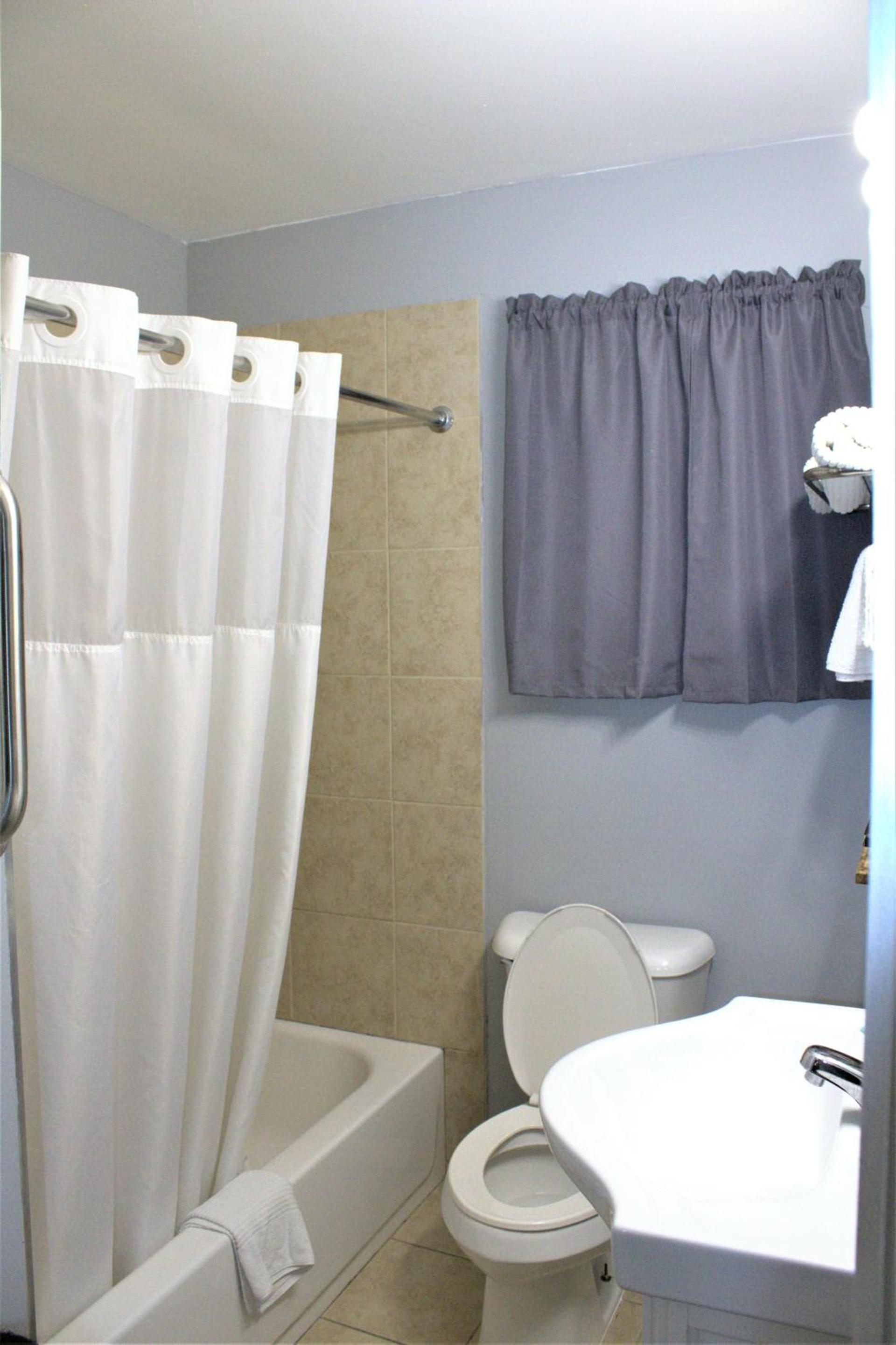 HavenPointe Inn & Suites photo 38