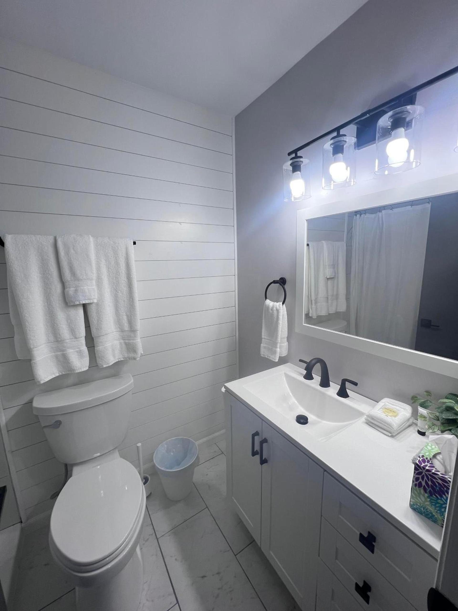 Veda Inn & Cottages photo 11