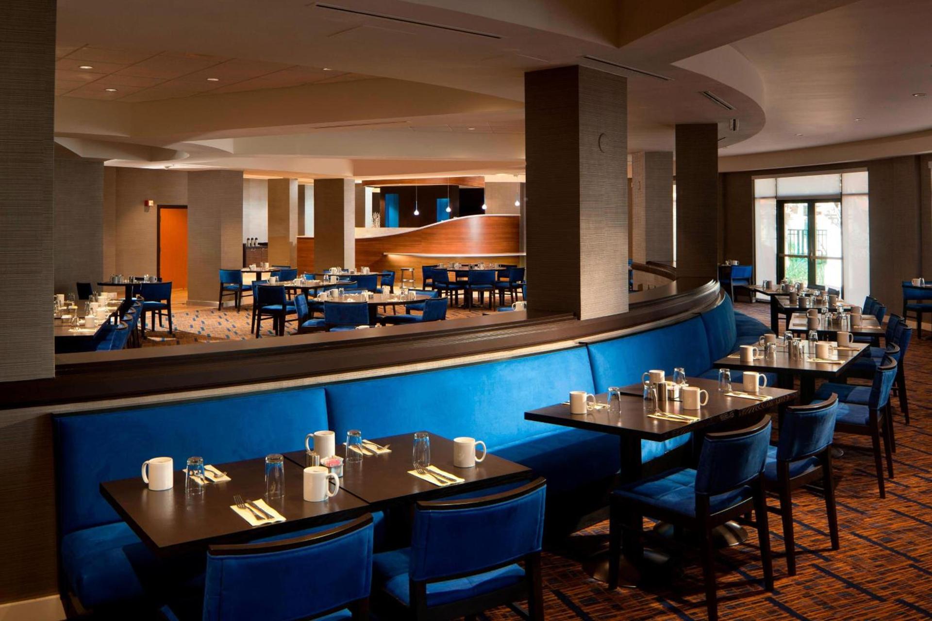 Courtyard by Marriott Orlando Lake Buena Vista in the Marriott Village photo 28