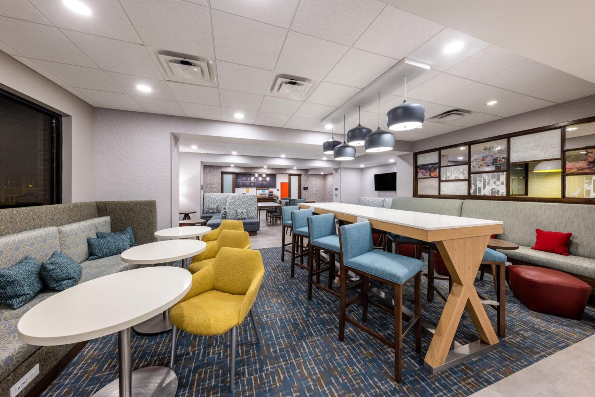 Hampton Inn Columbus Downtown, Ga photo 16