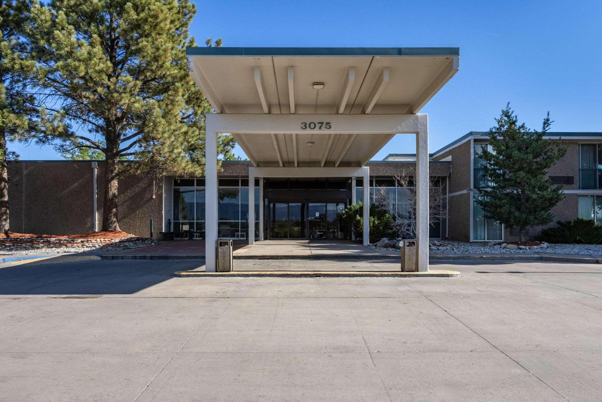 Suburban Studios Canon City photo 1