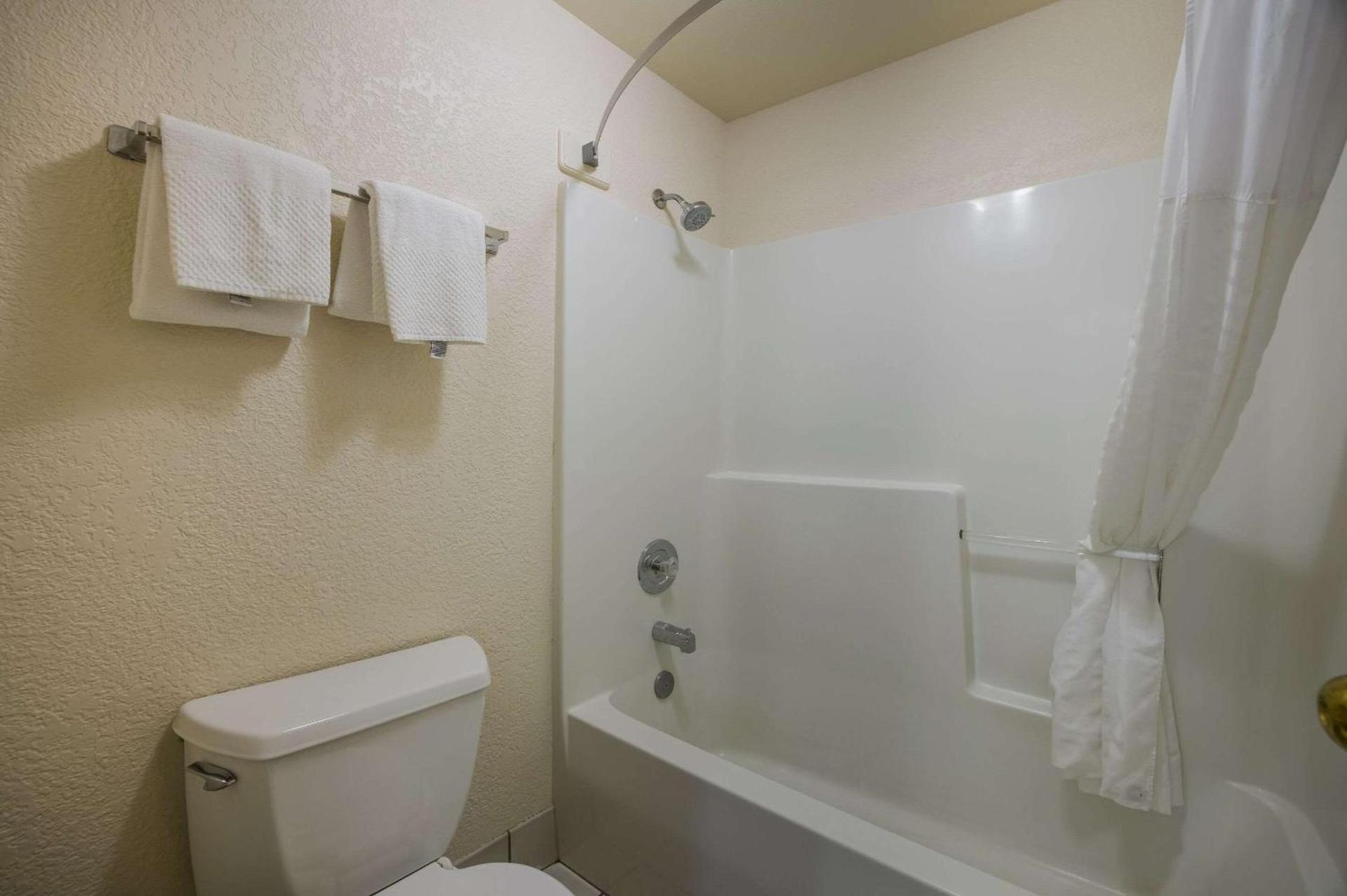 Suburban Studios Canon City photo 10