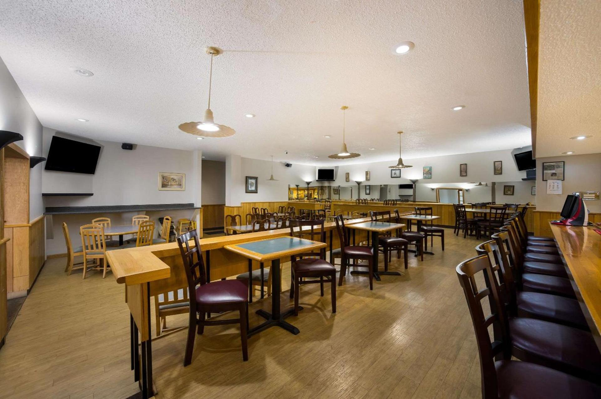 Suburban Studios Canon City photo 19