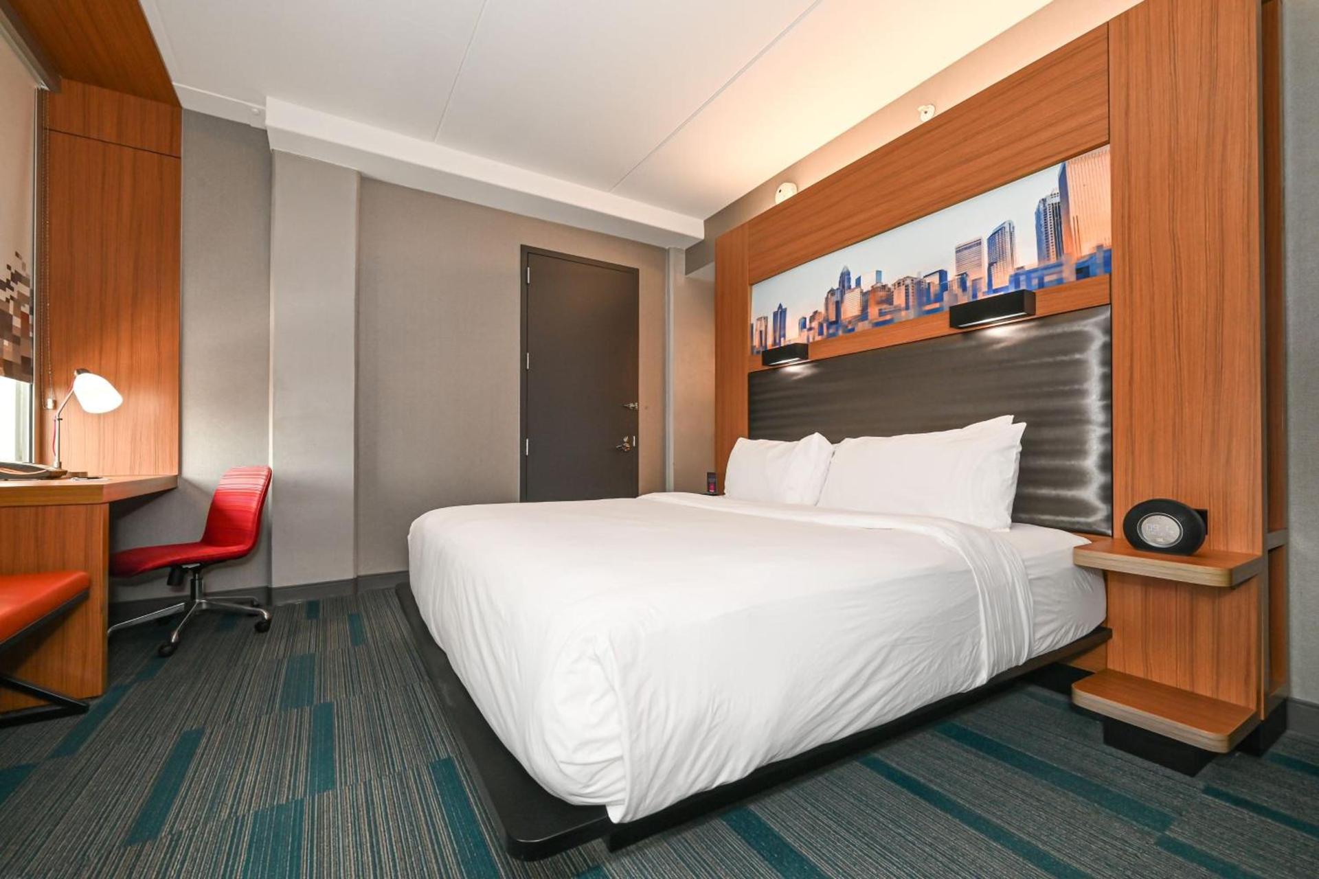 Aloft by Marriott Charlotte City Center photo 8