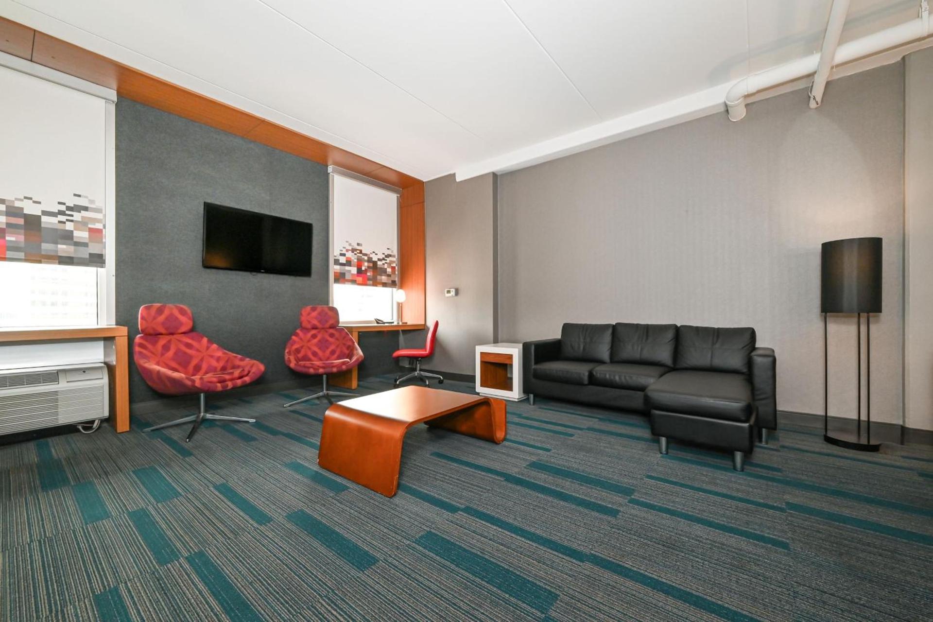 Aloft by Marriott Charlotte City Center photo 17