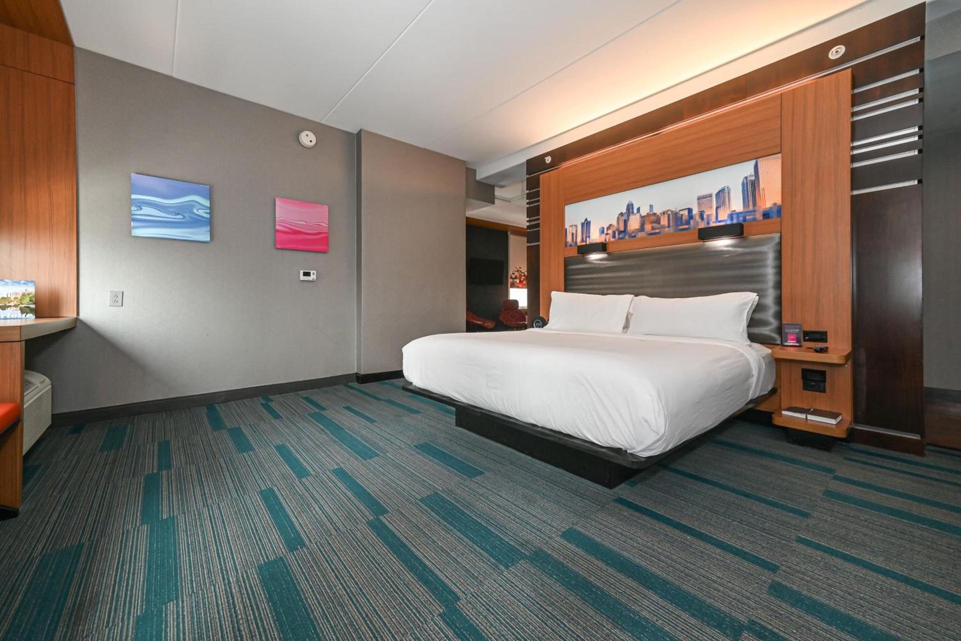 Aloft by Marriott Charlotte City Center photo 15