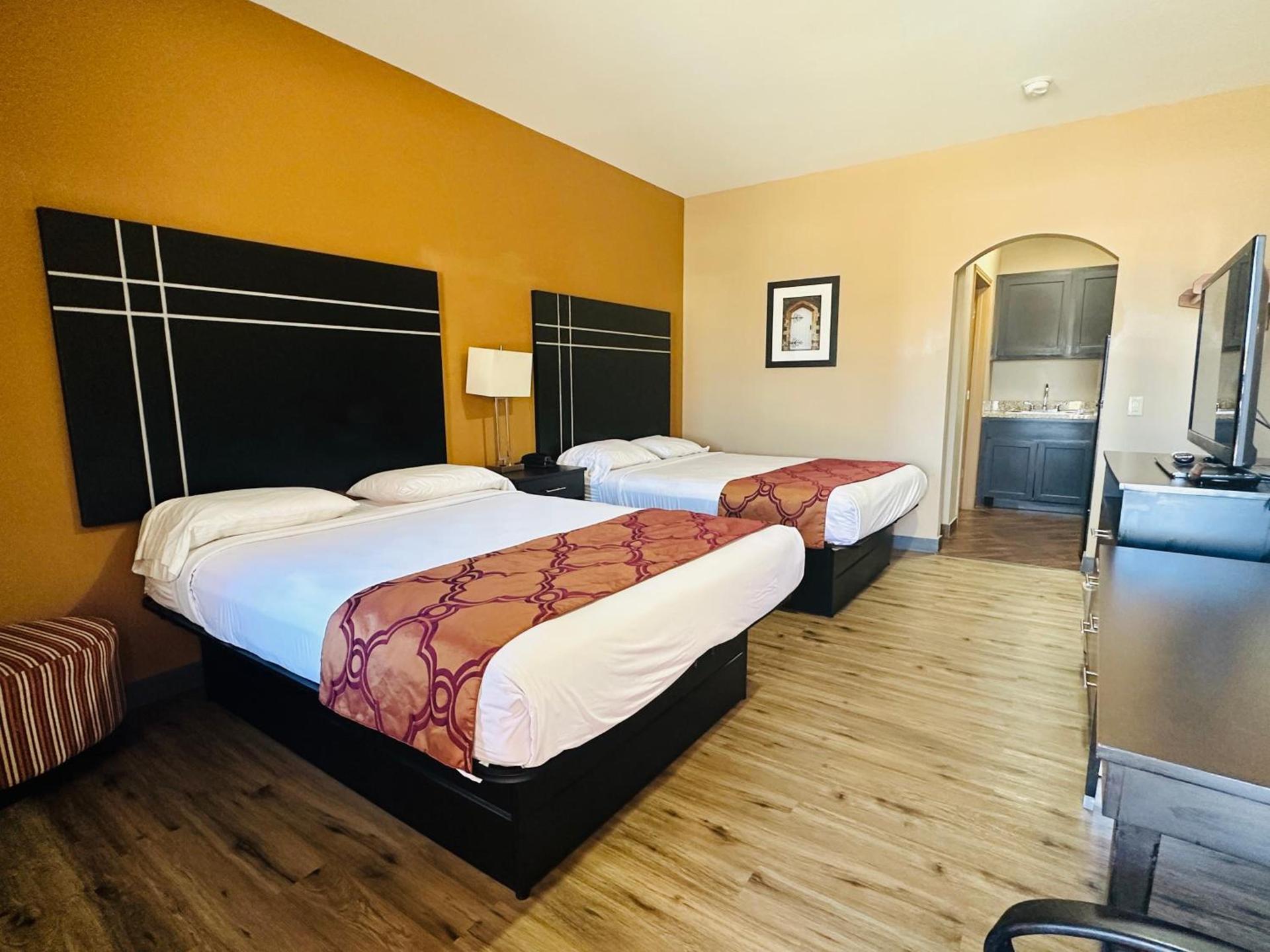 Executive Inn & Suites photo 15