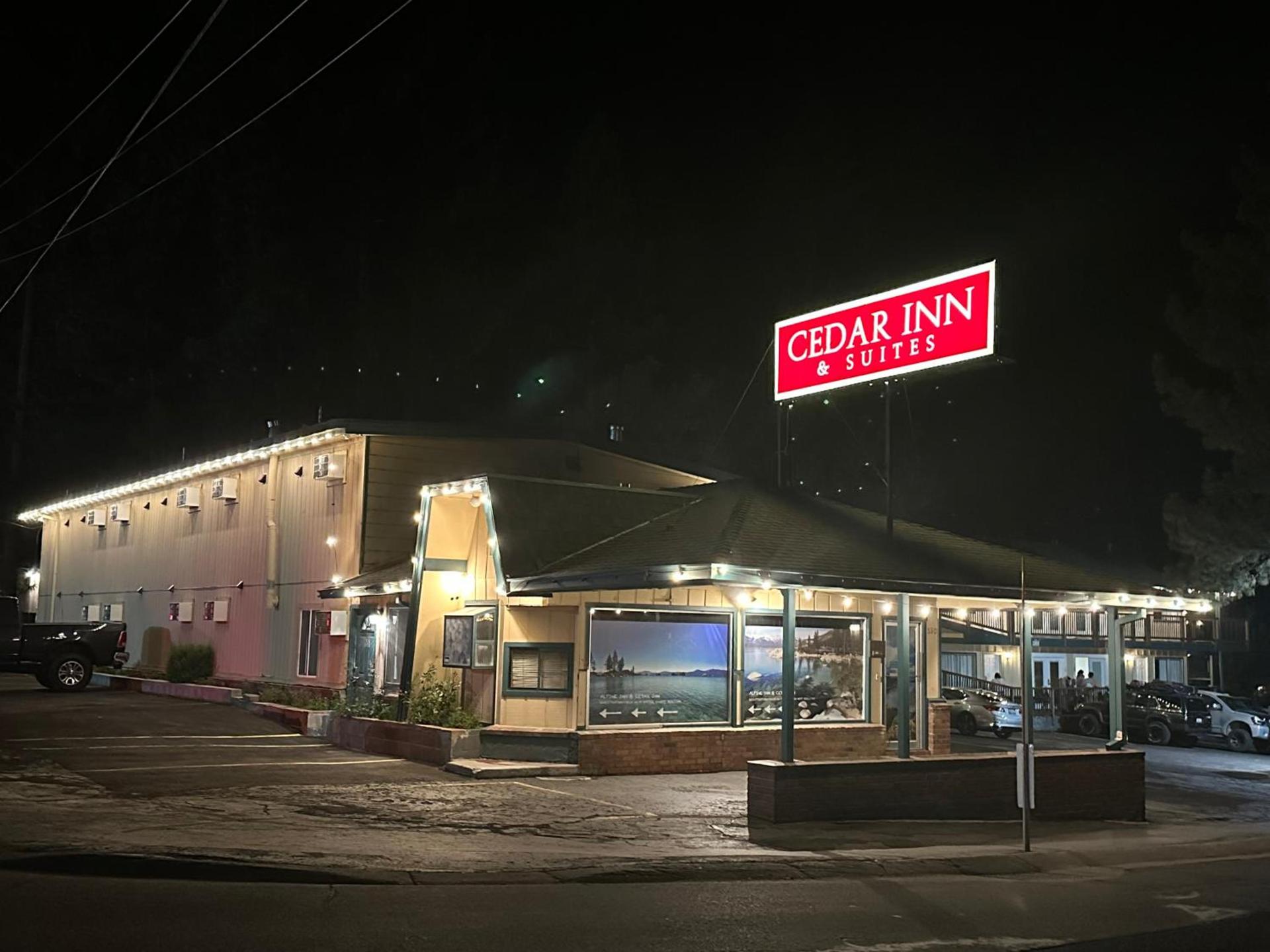 Cedar Inn & Suites photo 1