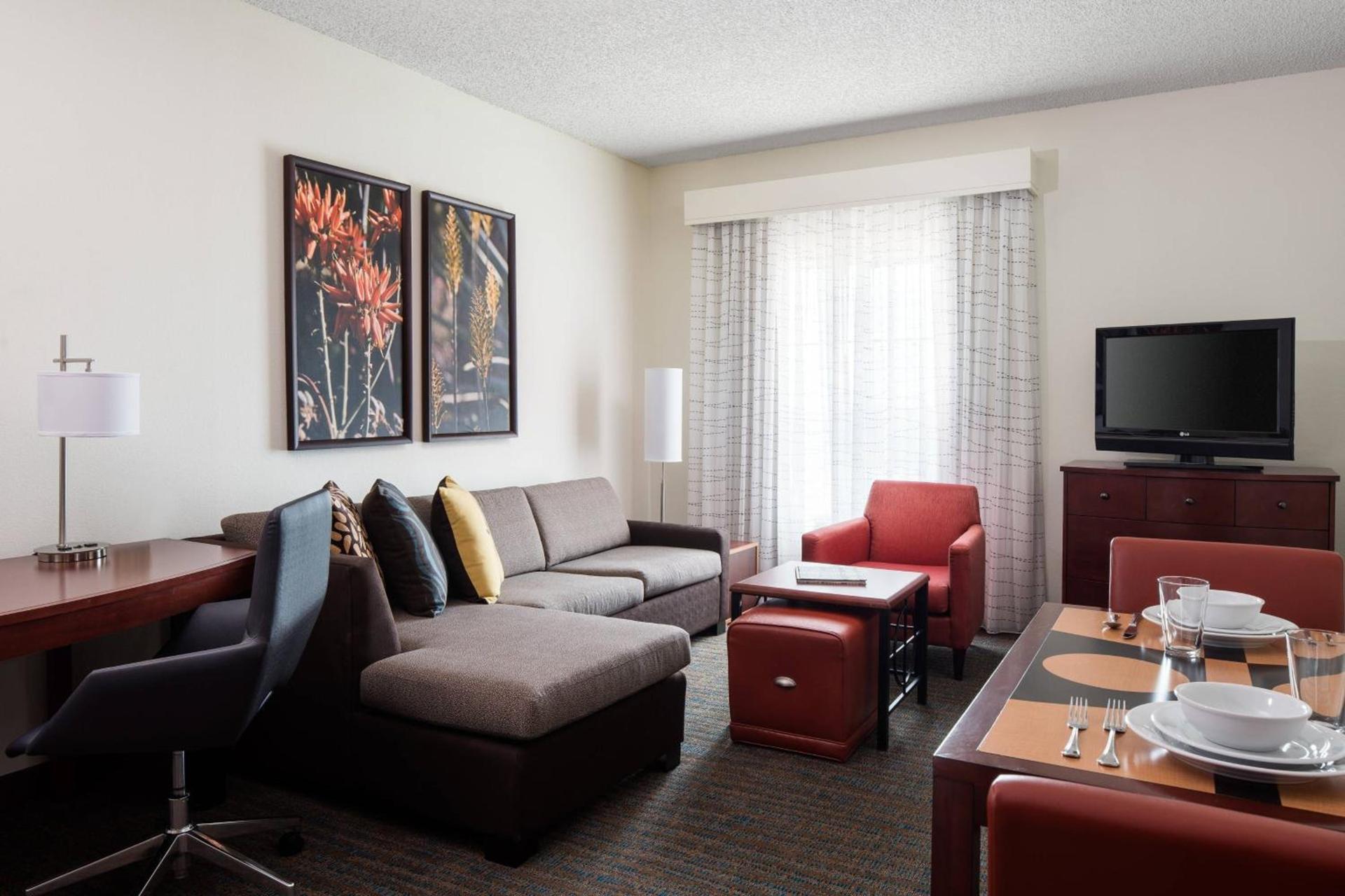 Residence Inn Phoenix Desert View at Mayo Clinic photo 13