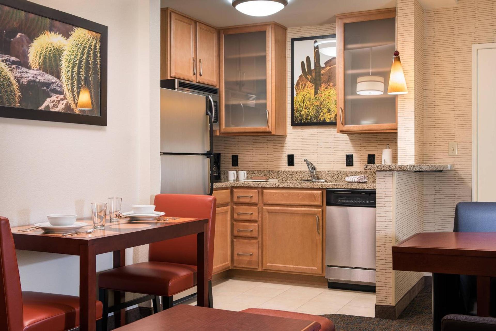 Residence Inn Phoenix Desert View at Mayo Clinic photo 15
