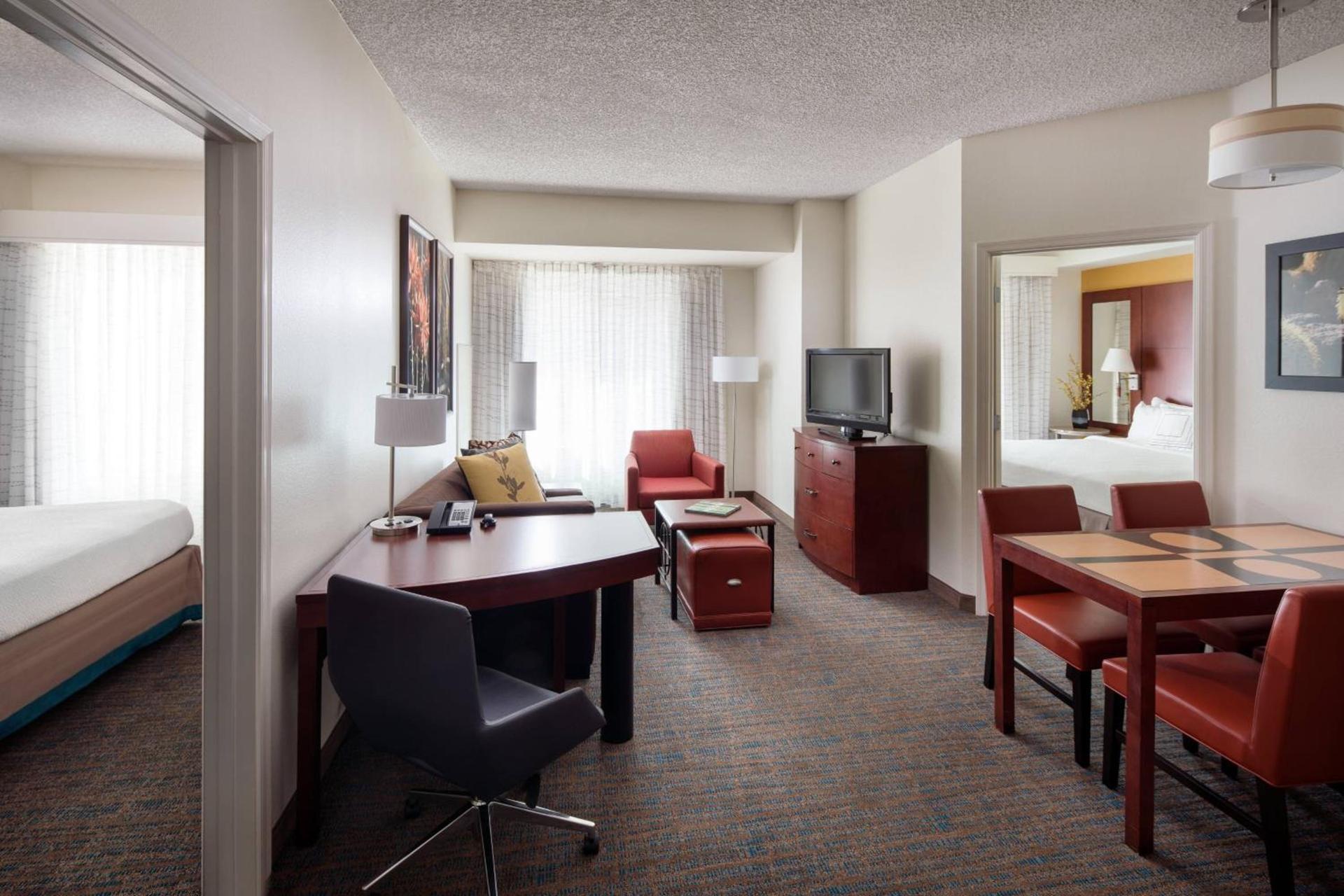 Residence Inn Phoenix Desert View at Mayo Clinic photo 17