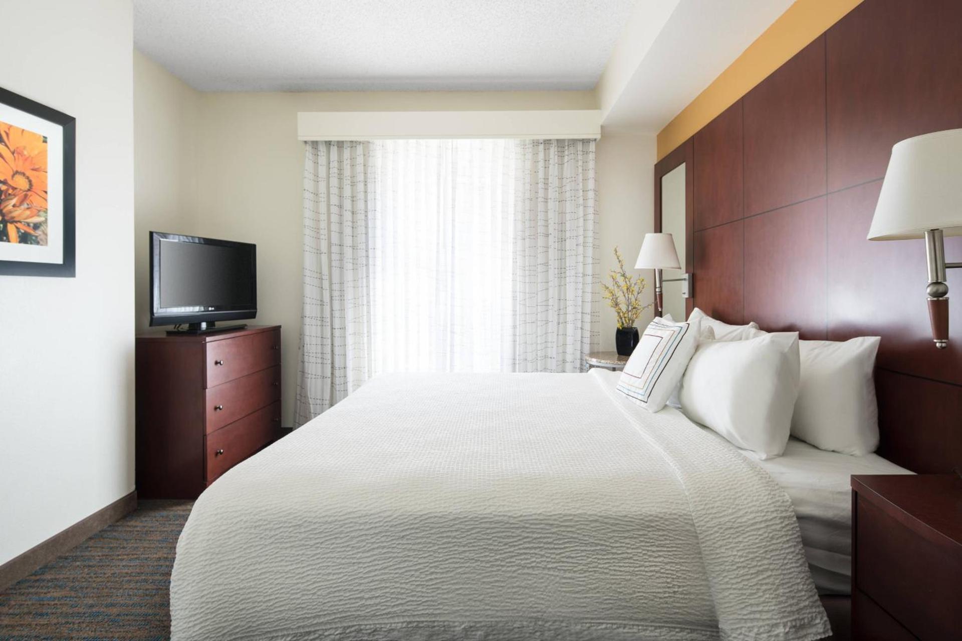 Residence Inn Phoenix Desert View at Mayo Clinic photo 19