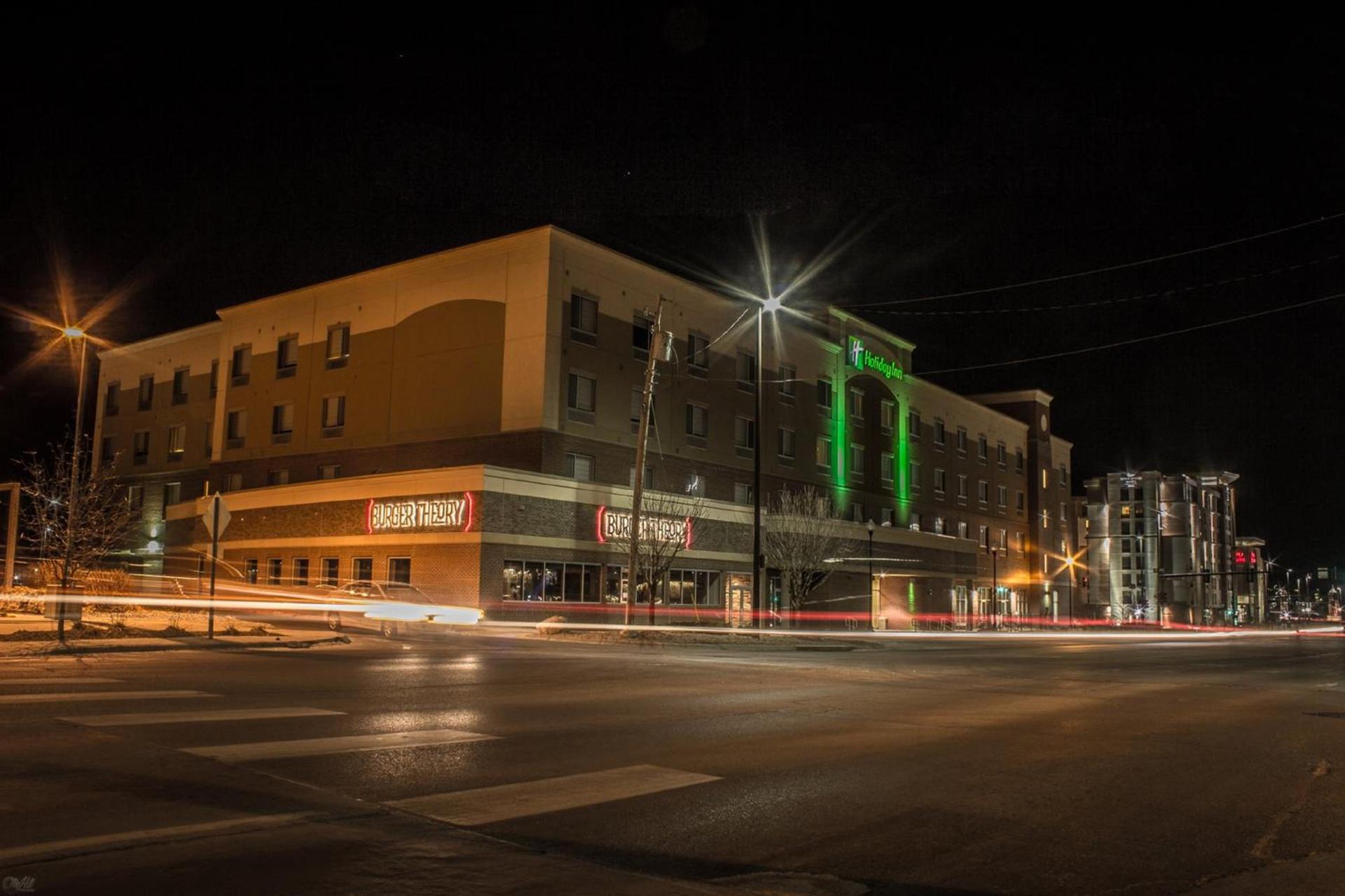 Holiday Inn Omaha Downtown - Waterpark by IHG photo 47