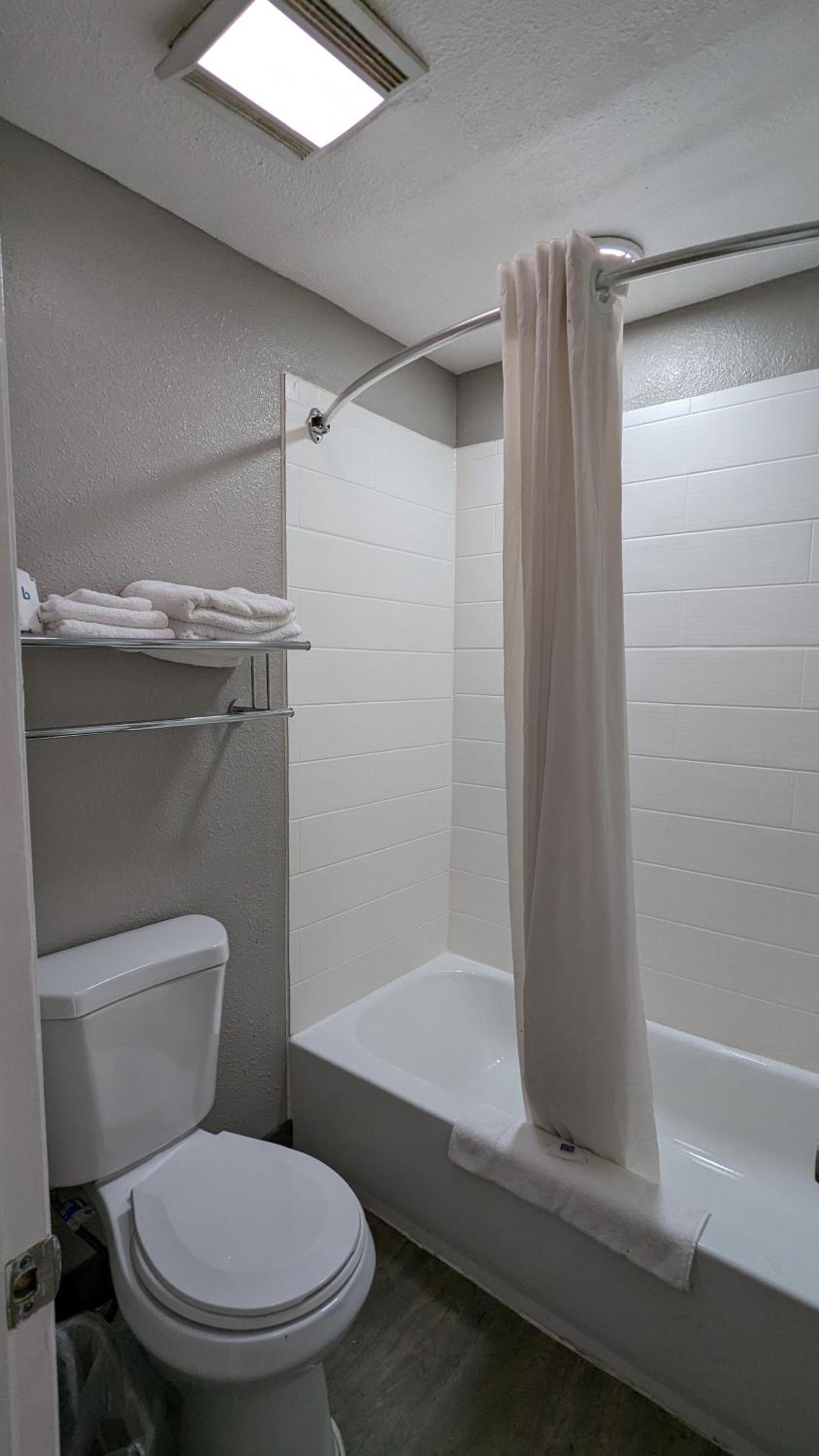 Motel 6-Nashua, NH photo 31