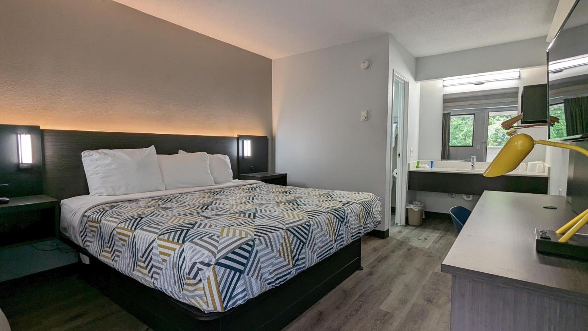 Motel 6-Nashua, NH - South photo 21