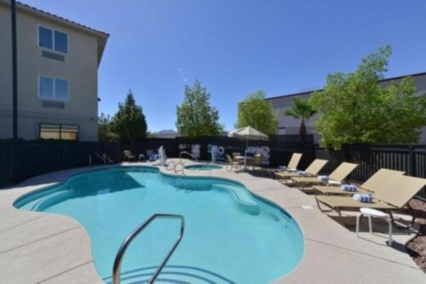 Comfort Inn & Suites Las Vegas - Nellis photo 37