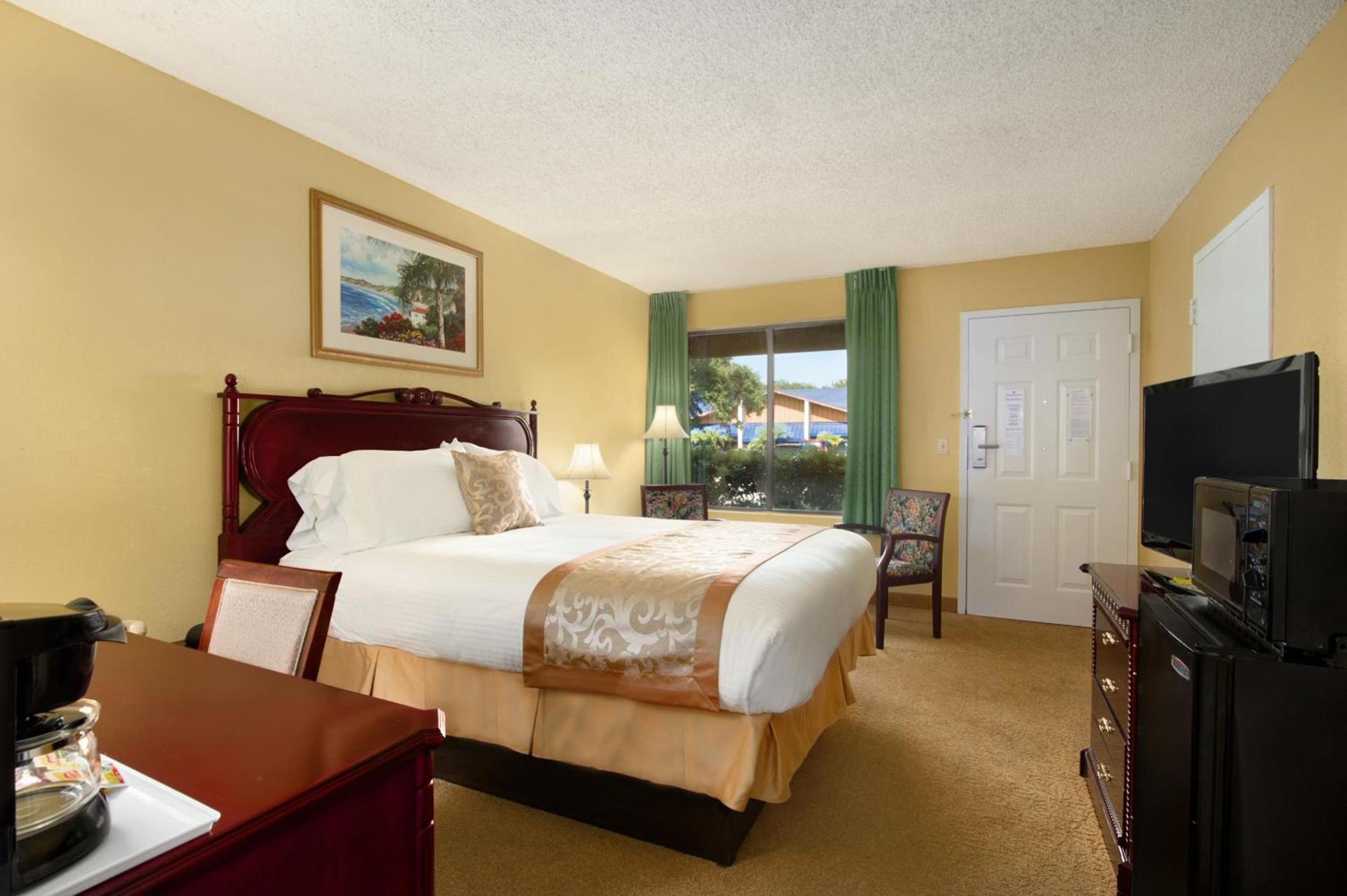 Ramada by Wyndham Temple Terrace/Tampa North photo 45