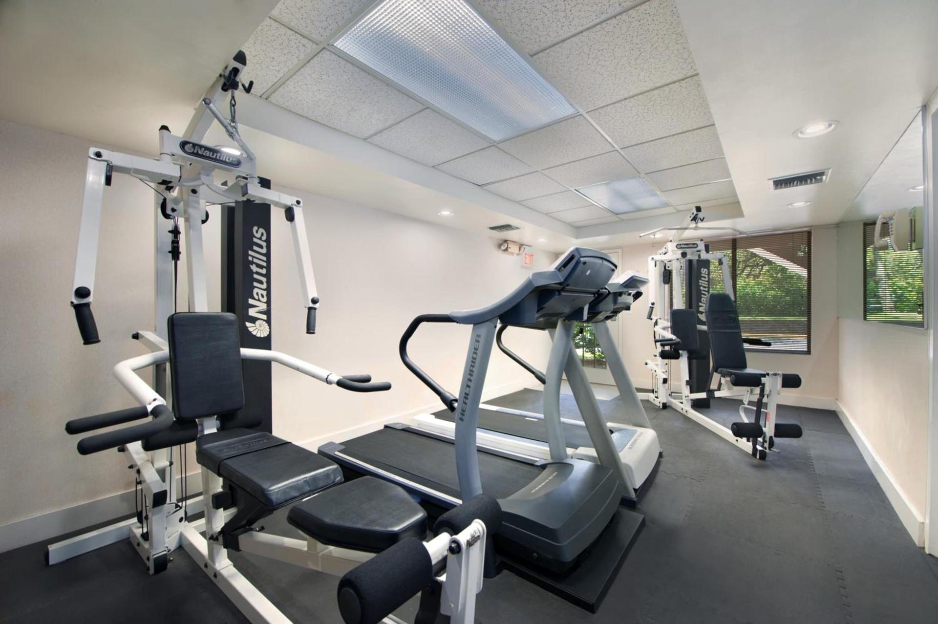 Ramada by Wyndham Temple Terrace/Tampa North photo 50