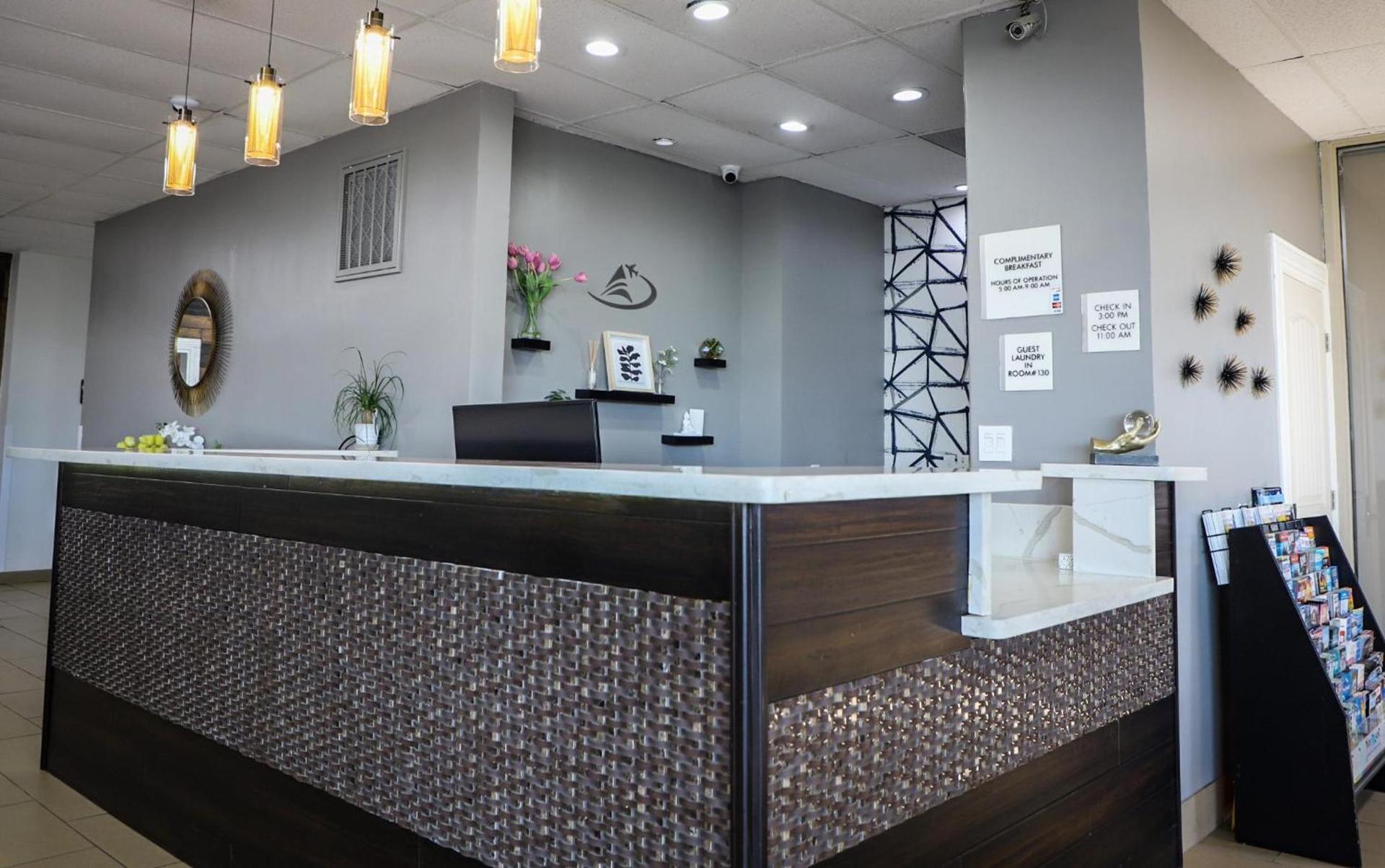 Airport Inn photo 35