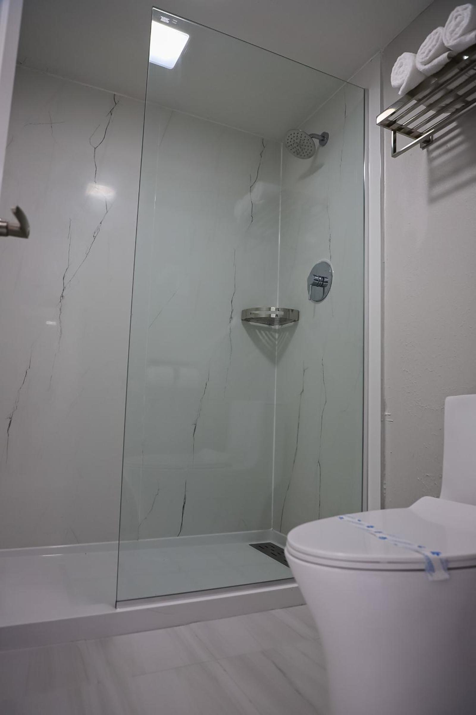 Airport Inn photo 65