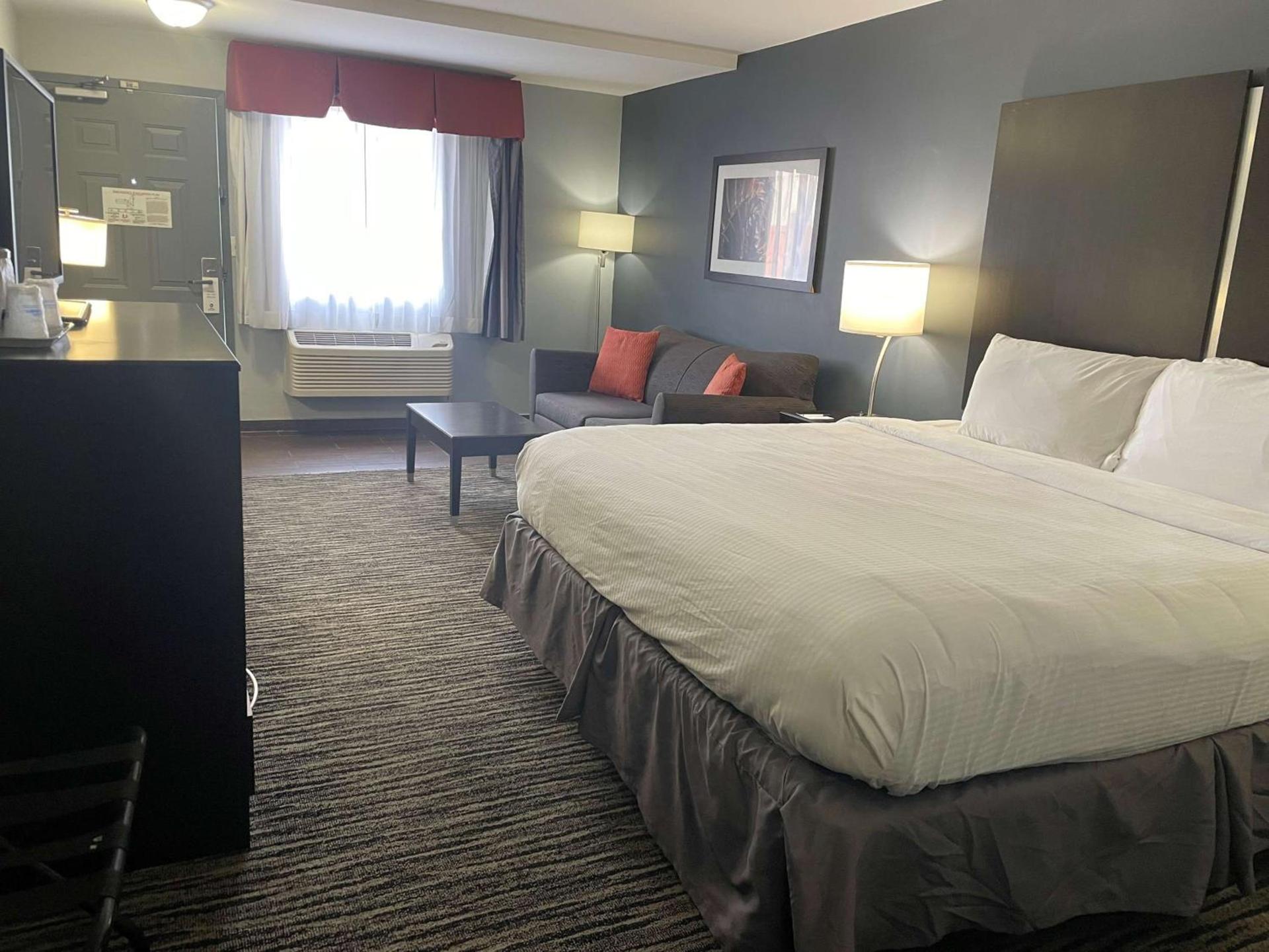 Best Western University Inn at Valparaiso photo 23