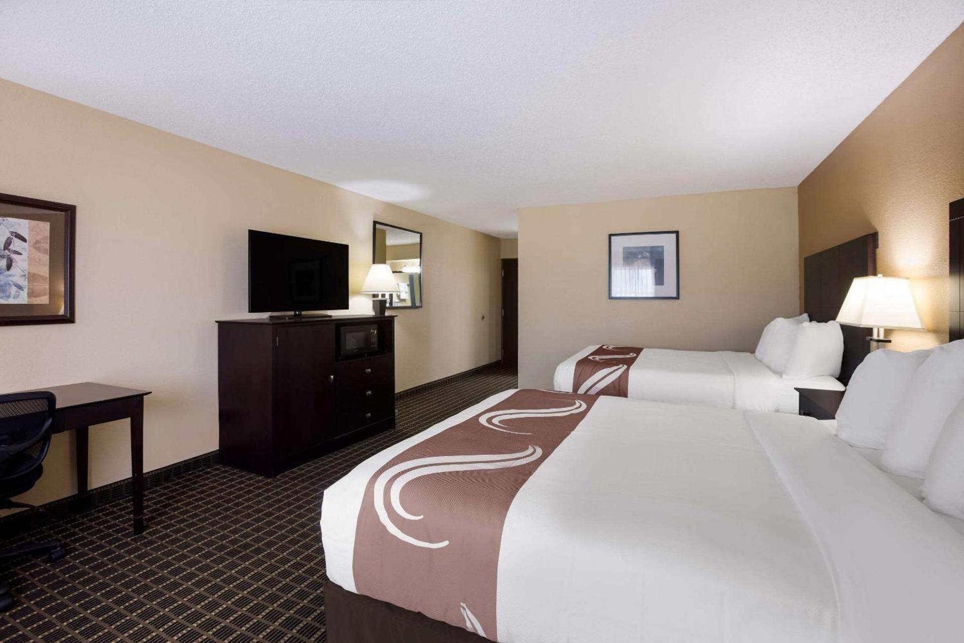 Quality Inn & Suites Big Rapids near University photo 18