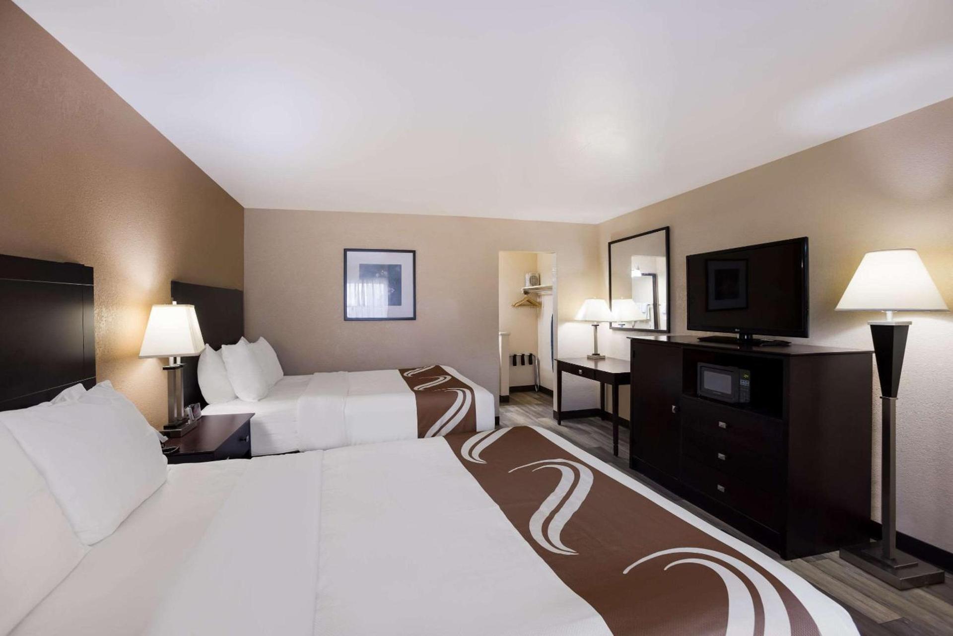 Quality Inn & Suites Big Rapids near University photo 20