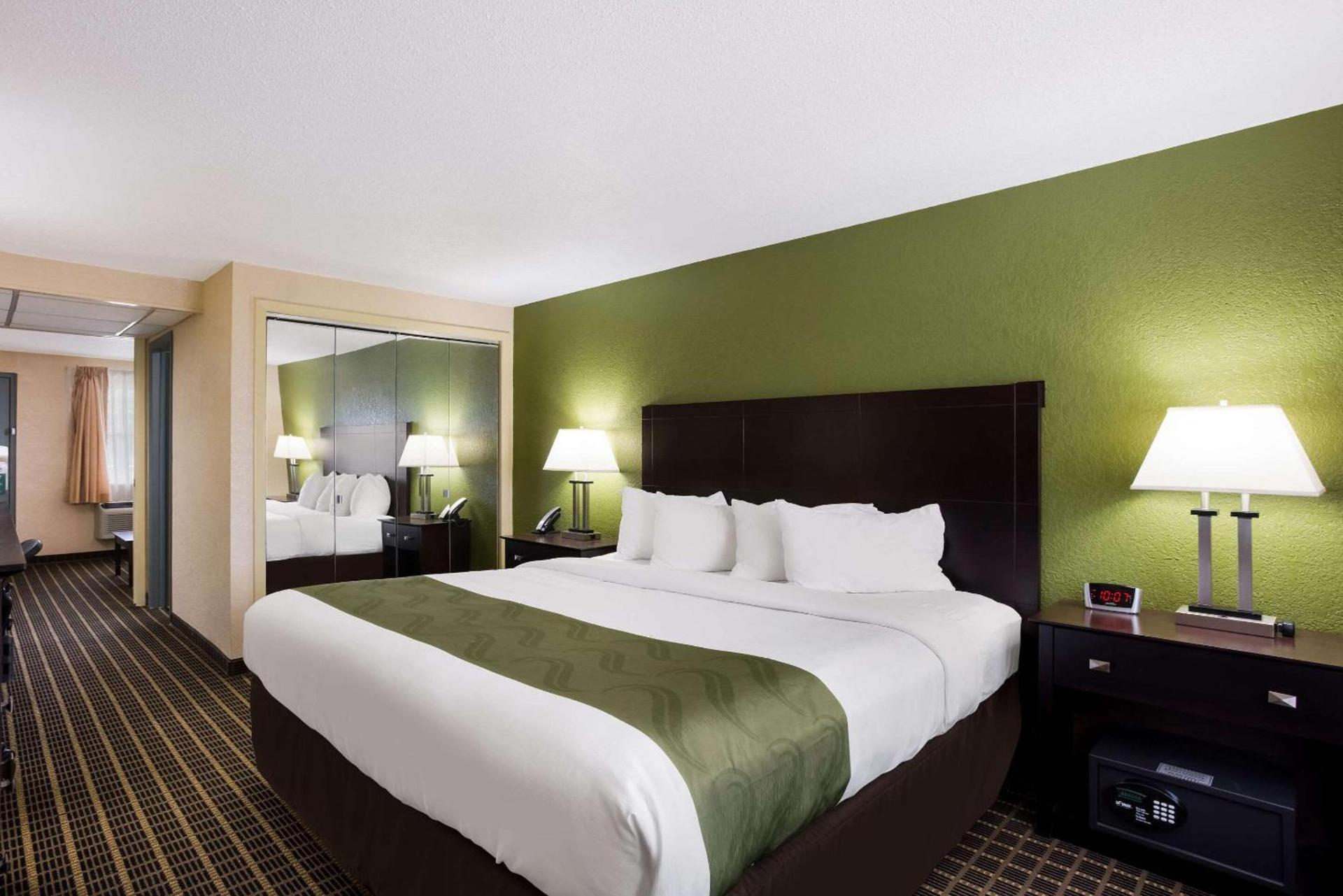 Quality Inn & Suites Big Rapids near University photo 23