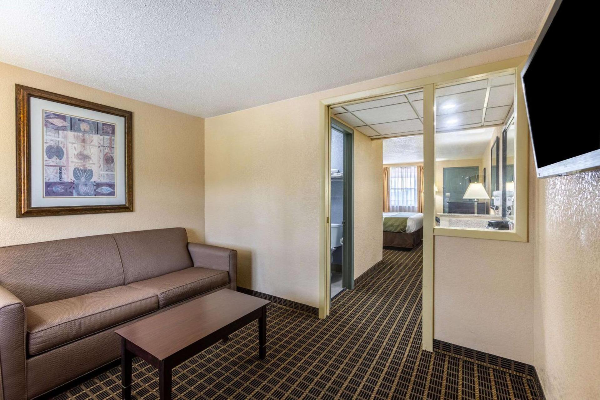 Quality Inn & Suites Big Rapids near University photo 25