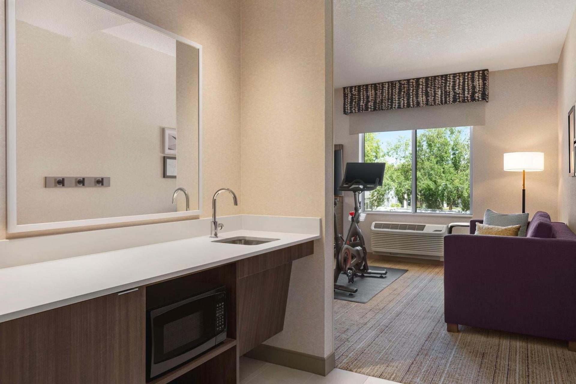 Hampton Inn Stockton, Ca photo 23