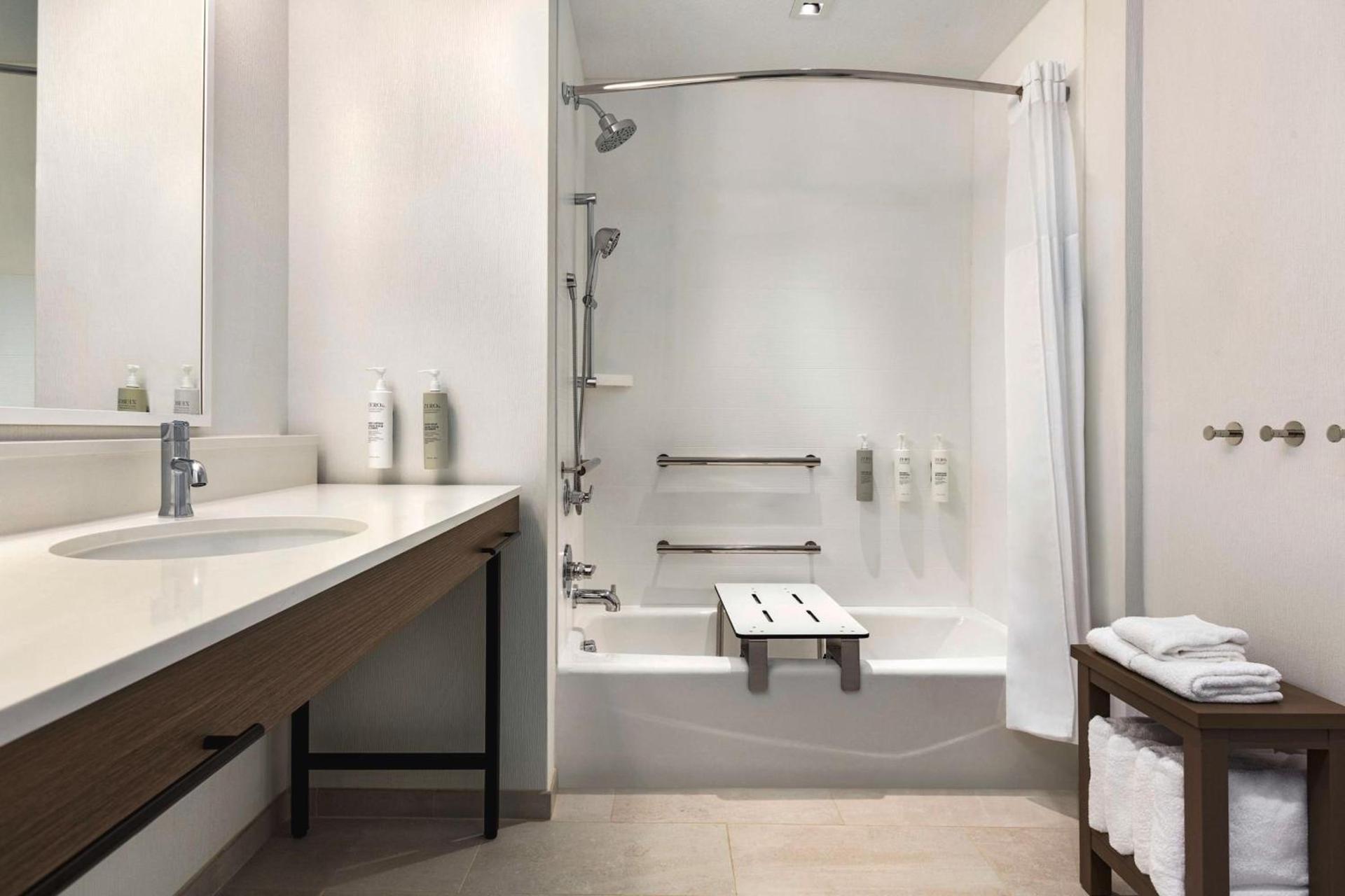 Hampton Inn Stockton, Ca photo 32