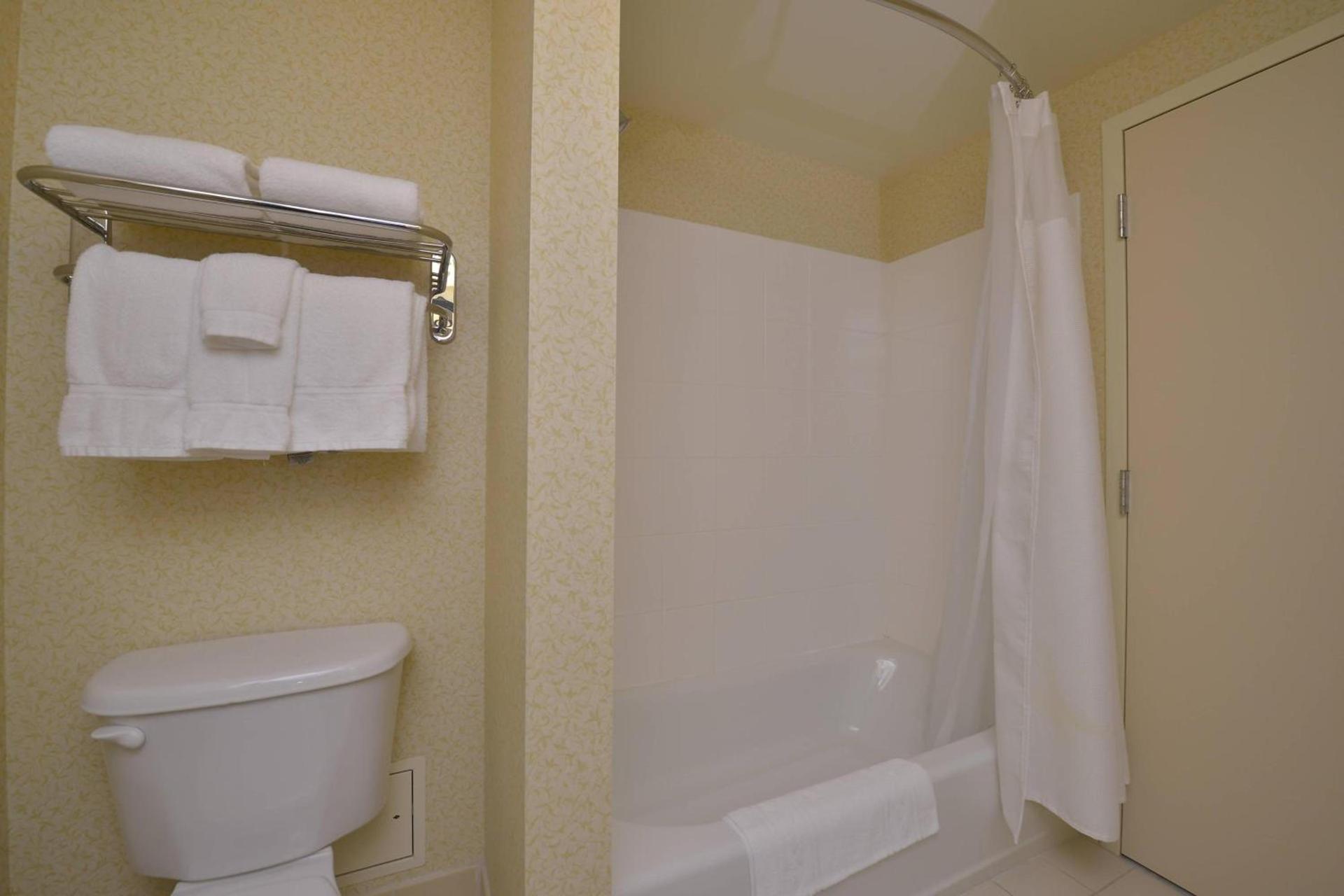 Fairfield Inn and Suites by Marriott Williamsport photo 7