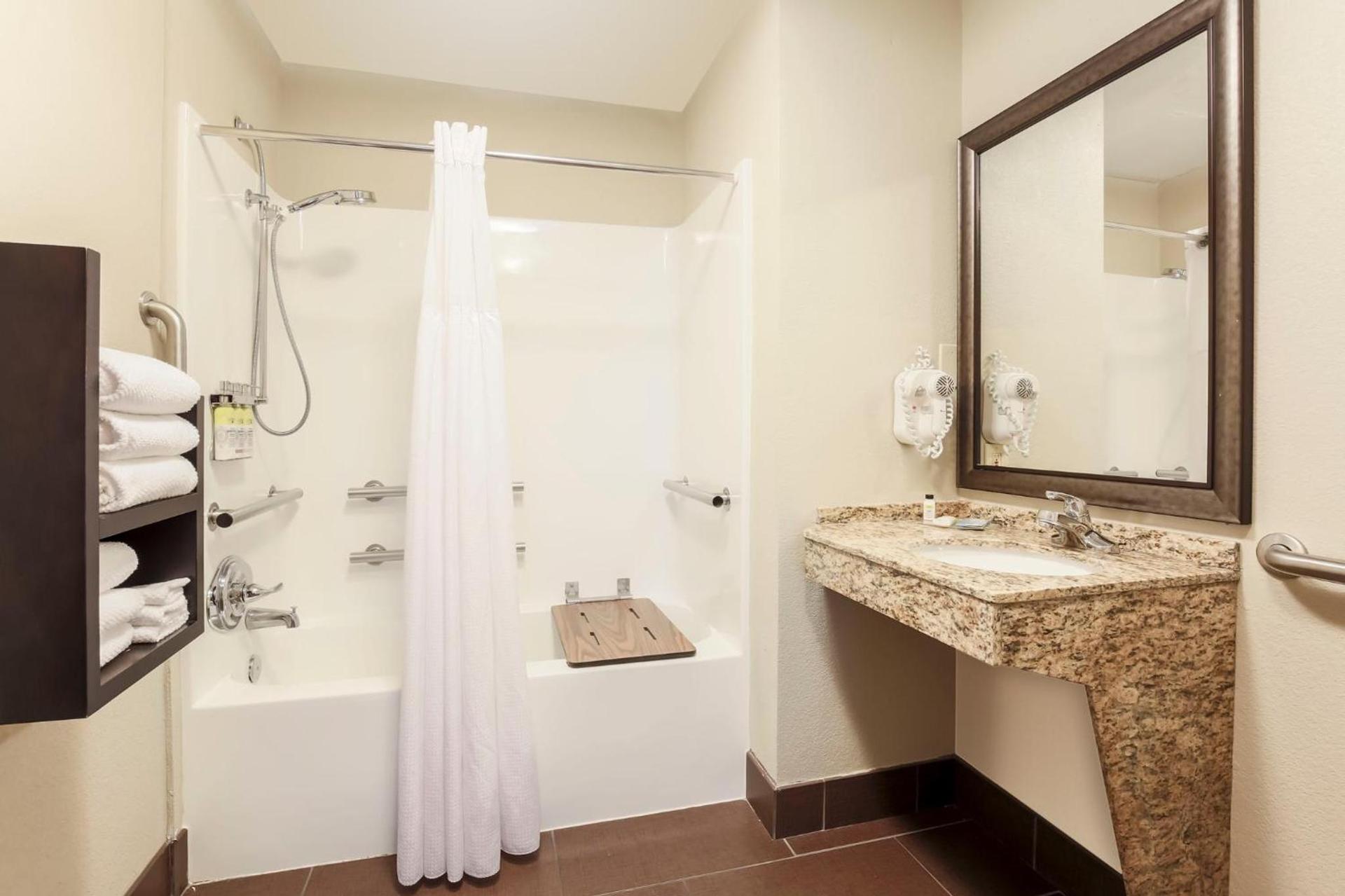 Staybridge Suites Columbus-Dublin by IHG photo 9