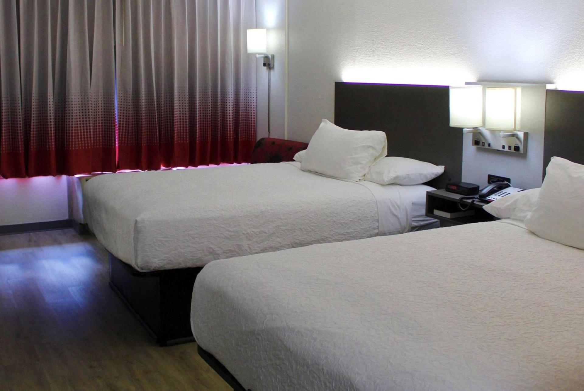 Ramada by Wyndham Harrisonburg photo 18