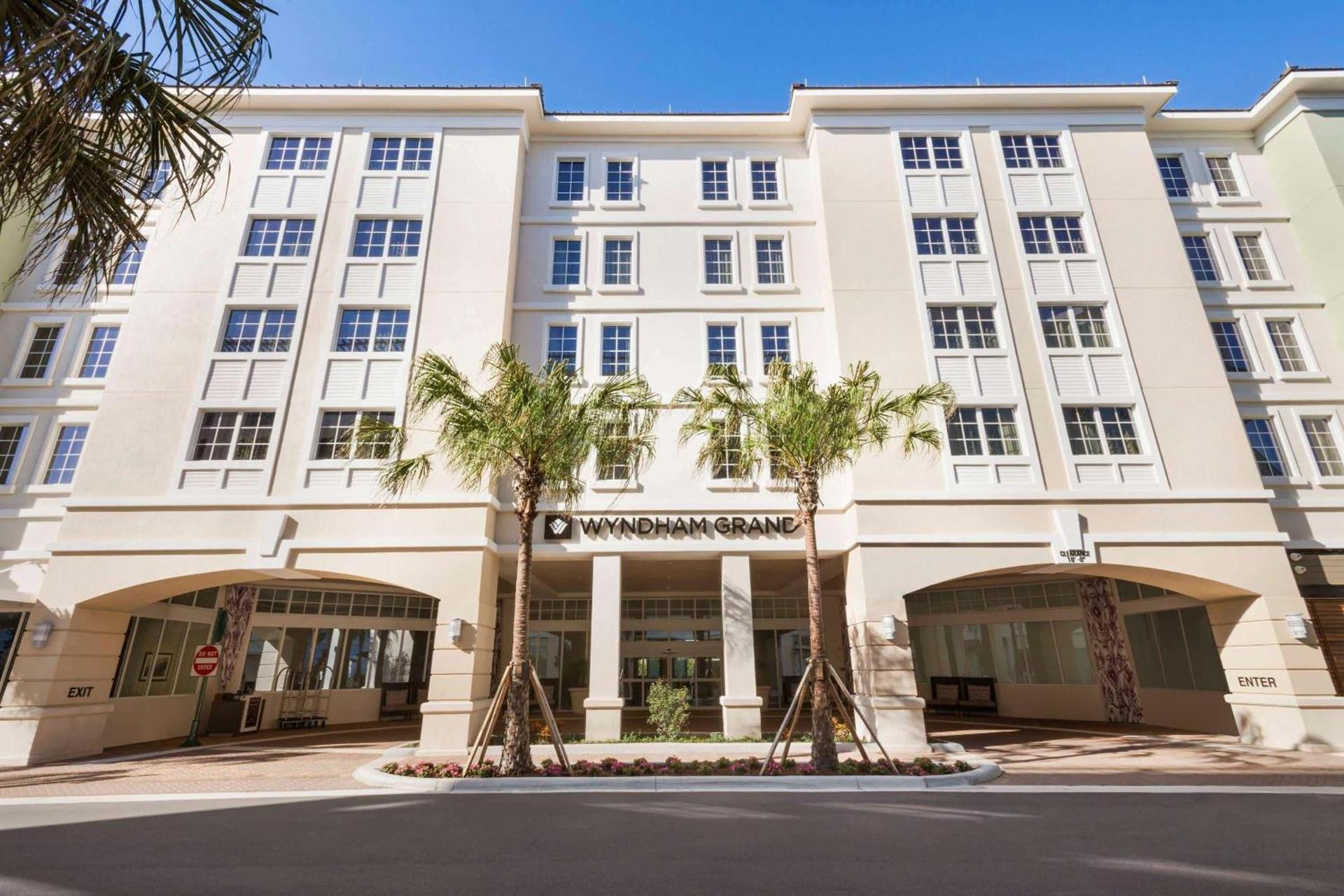 Wyndham Grand Jupiter at Harbourside Place — hotel in Jupiter