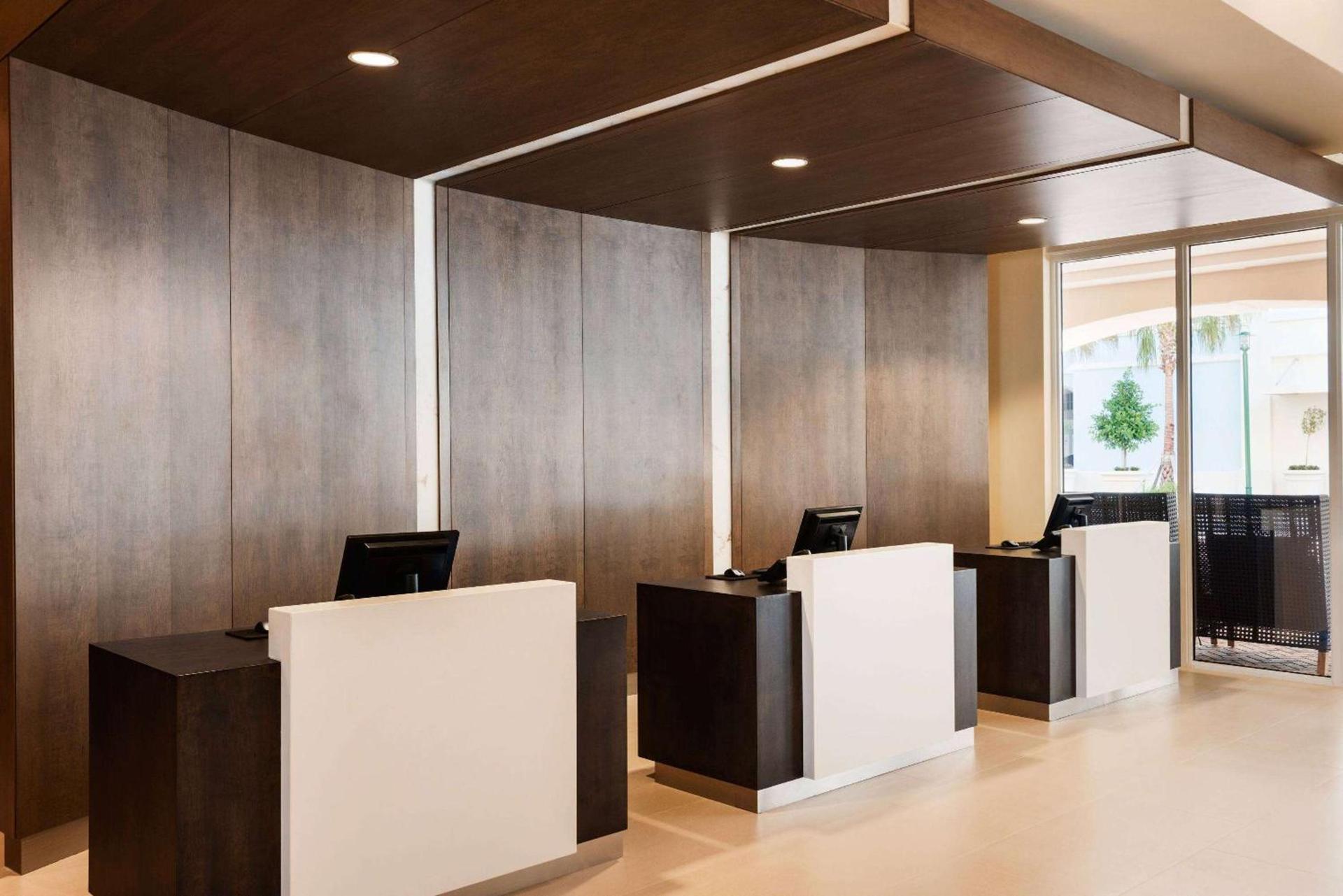 Wyndham Grand Jupiter at Harbourside Place photo 17