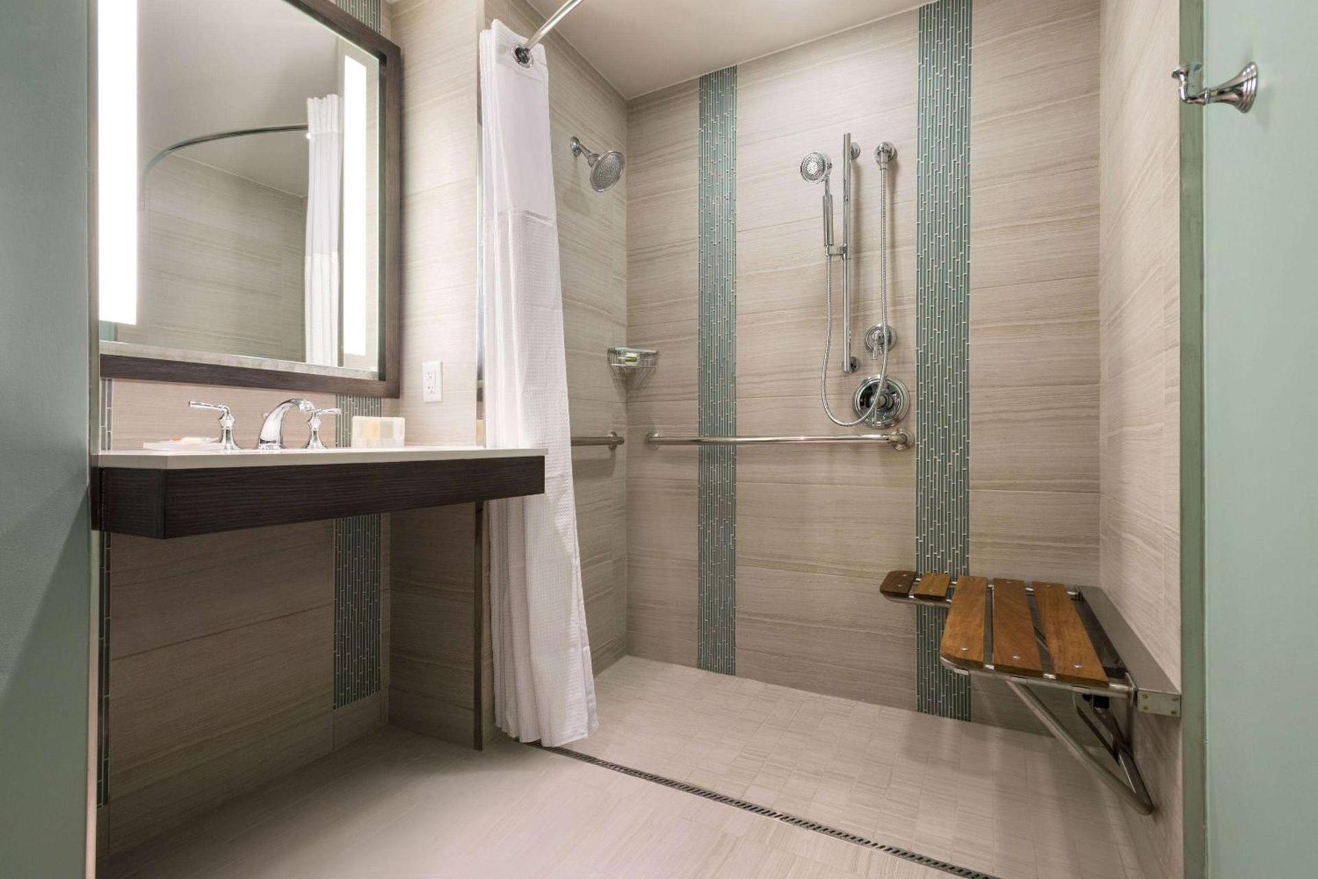 Wyndham Grand Jupiter at Harbourside Place photo 31