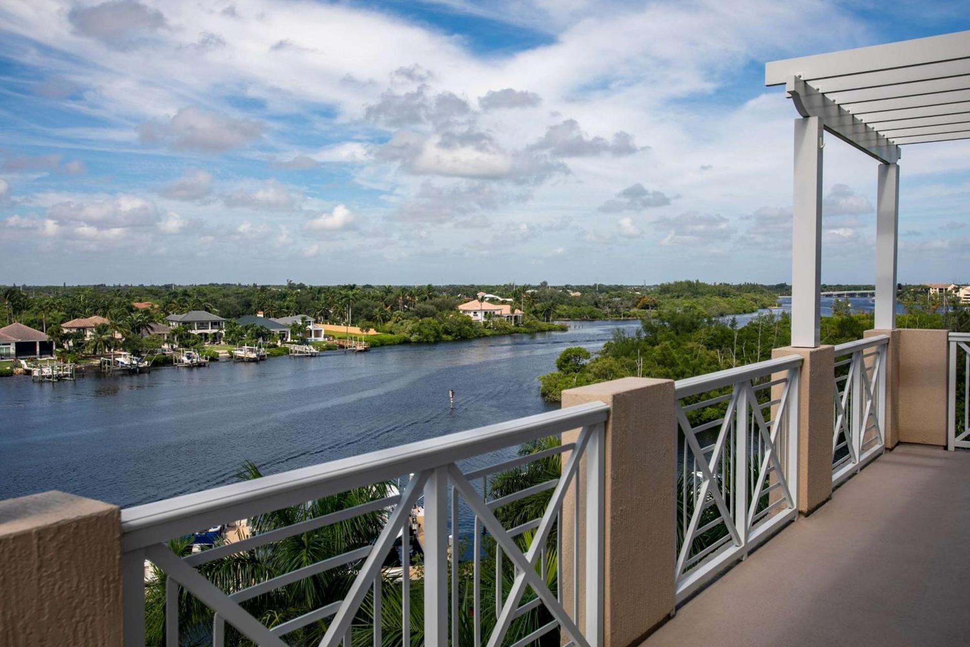 Wyndham Grand Jupiter at Harbourside Place photo 59