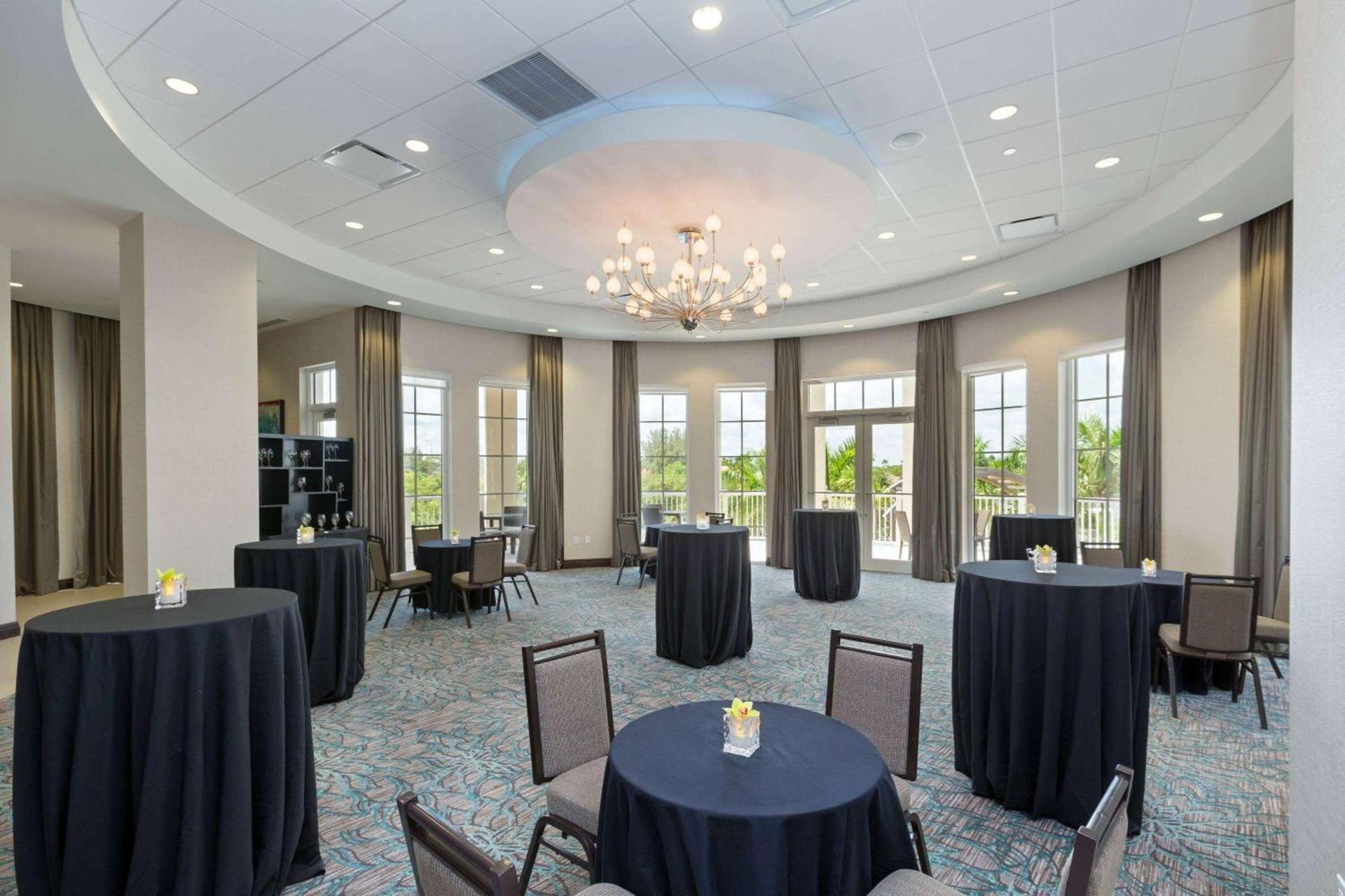 Wyndham Grand Jupiter at Harbourside Place photo 89