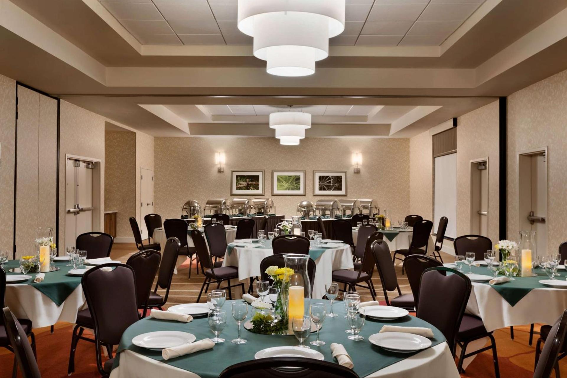 Hilton Garden Inn Medford photo 31