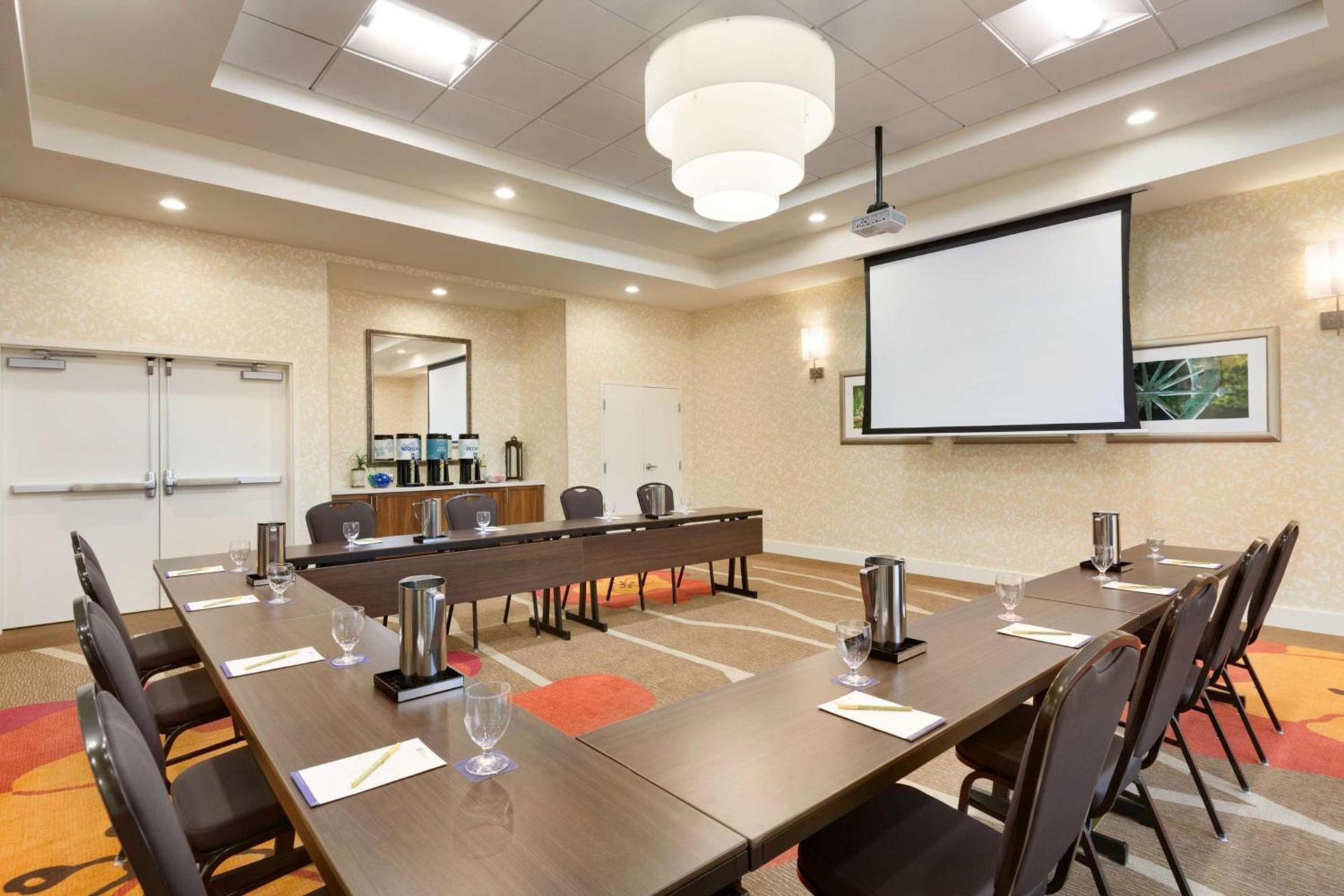 Hilton Garden Inn Medford photo 32