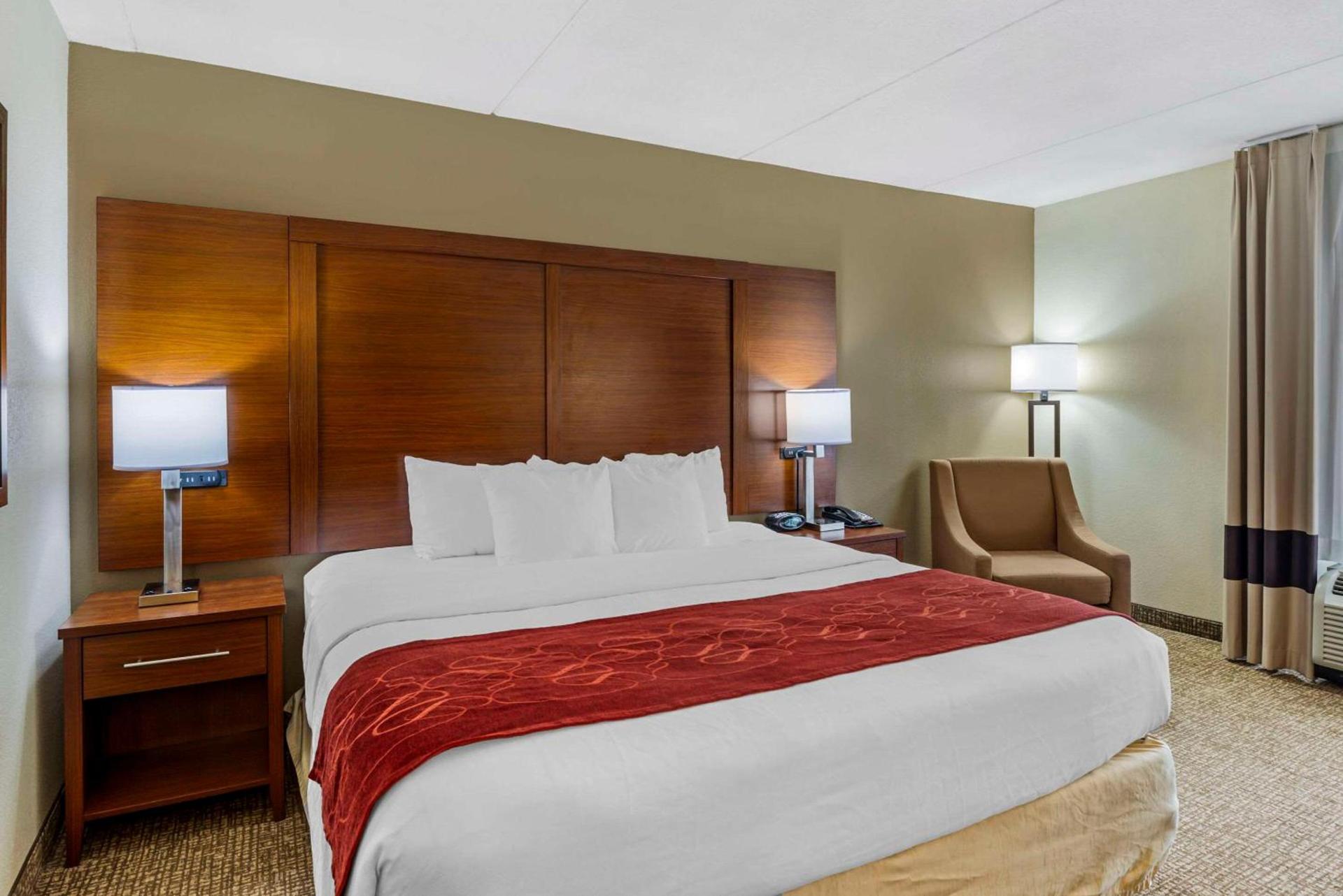 Comfort Suites At Virginia Center Commons photo 31