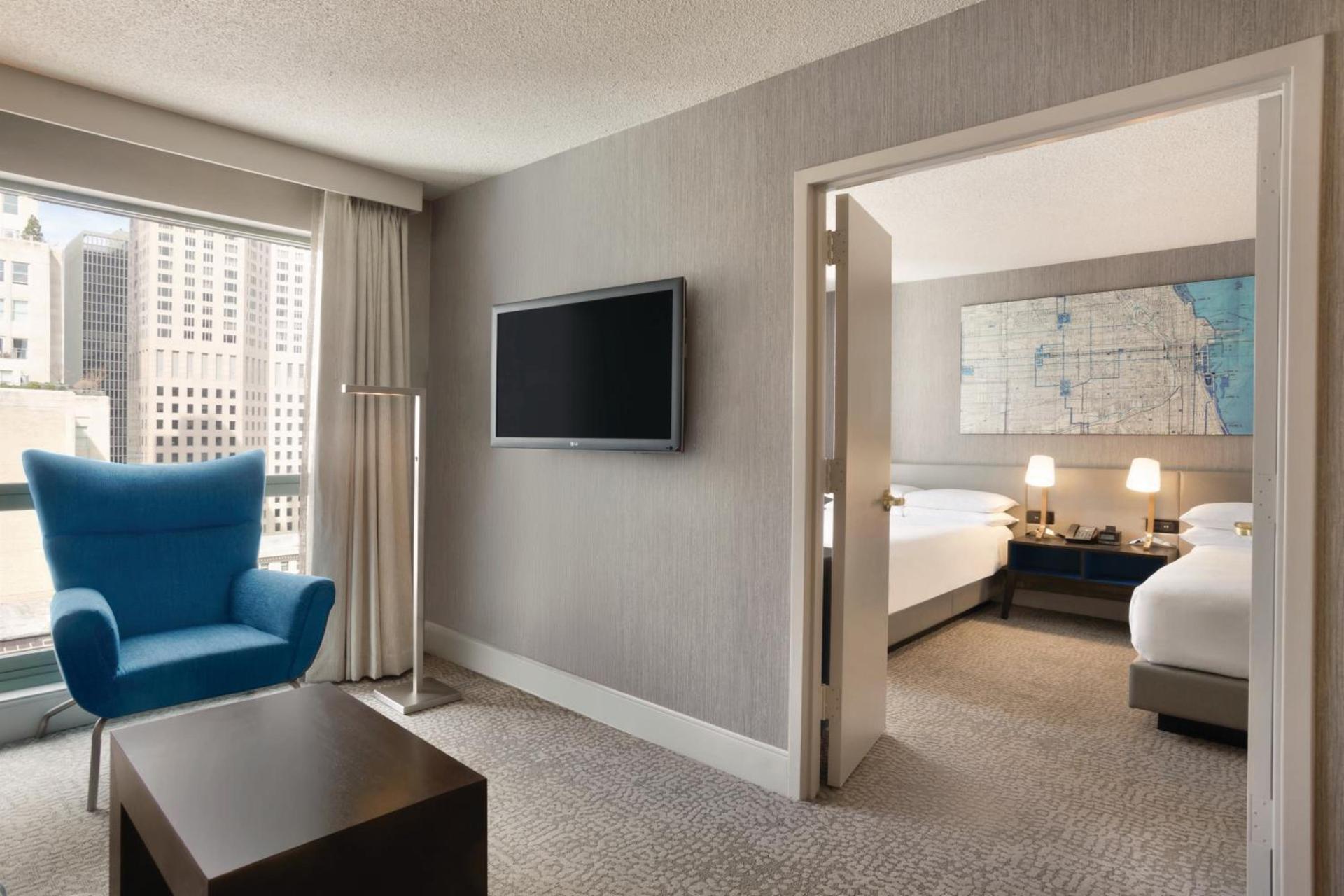 Hilton Chicago Magnificent Mile Suites photo 48