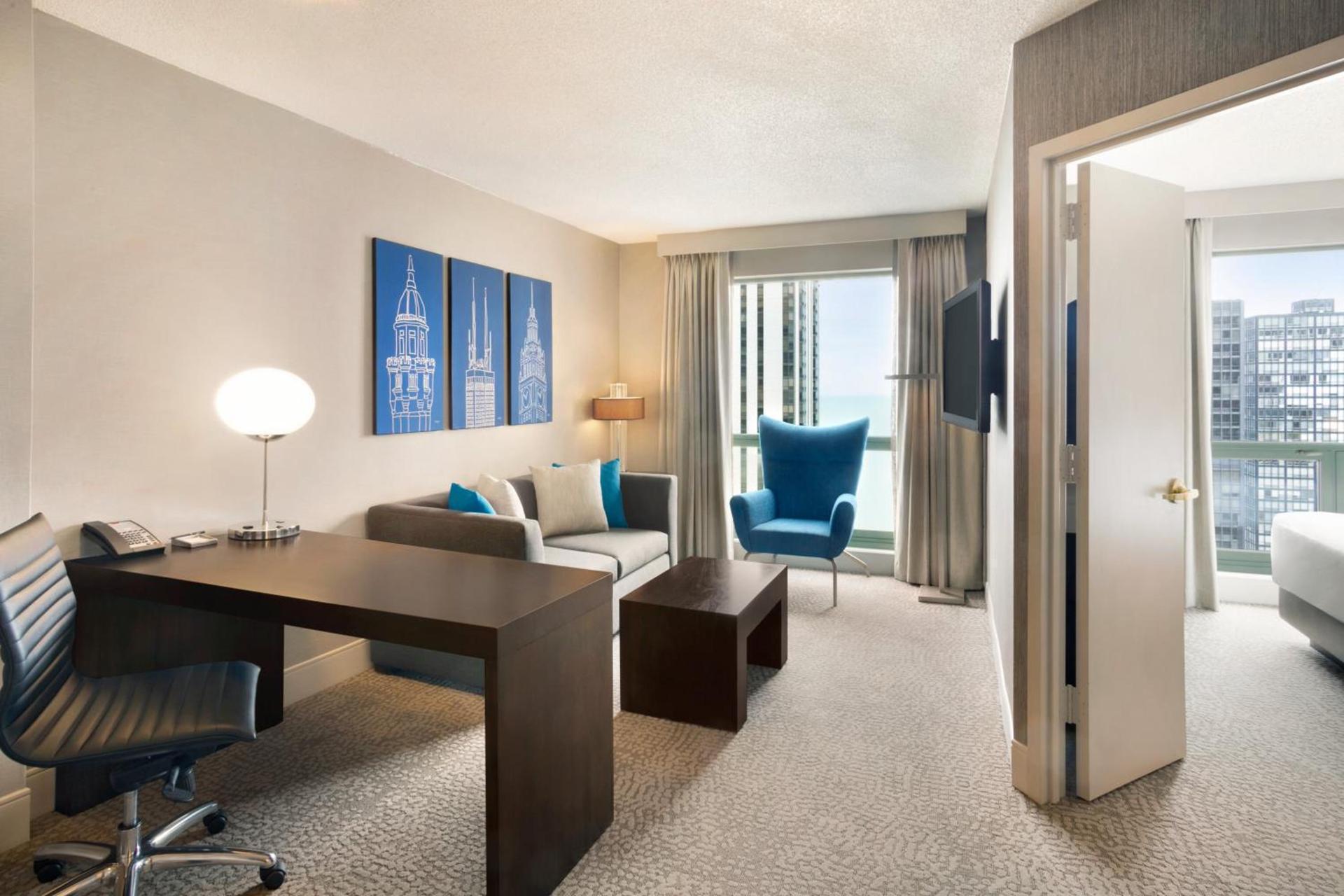 Hilton Chicago Magnificent Mile Suites photo 56