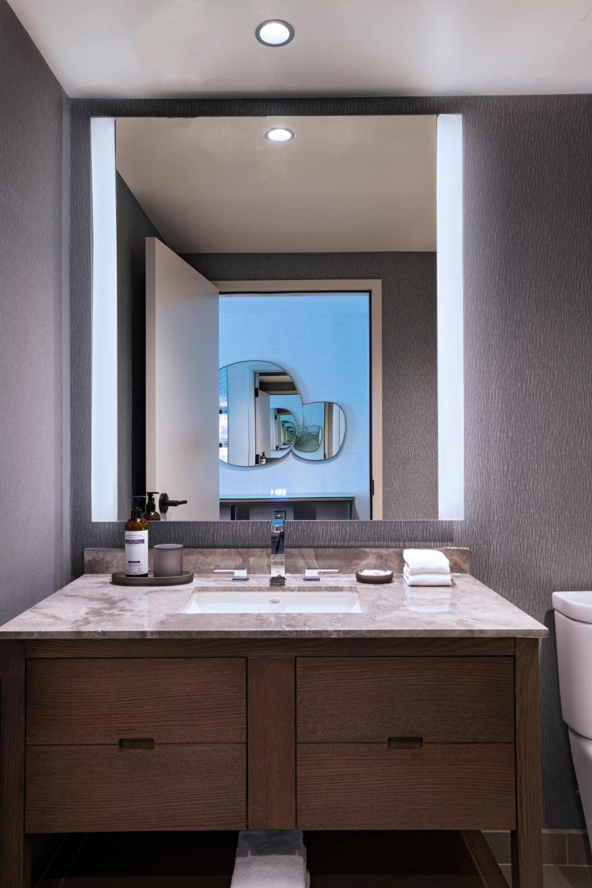 Hyatt Regency Conroe photo 60