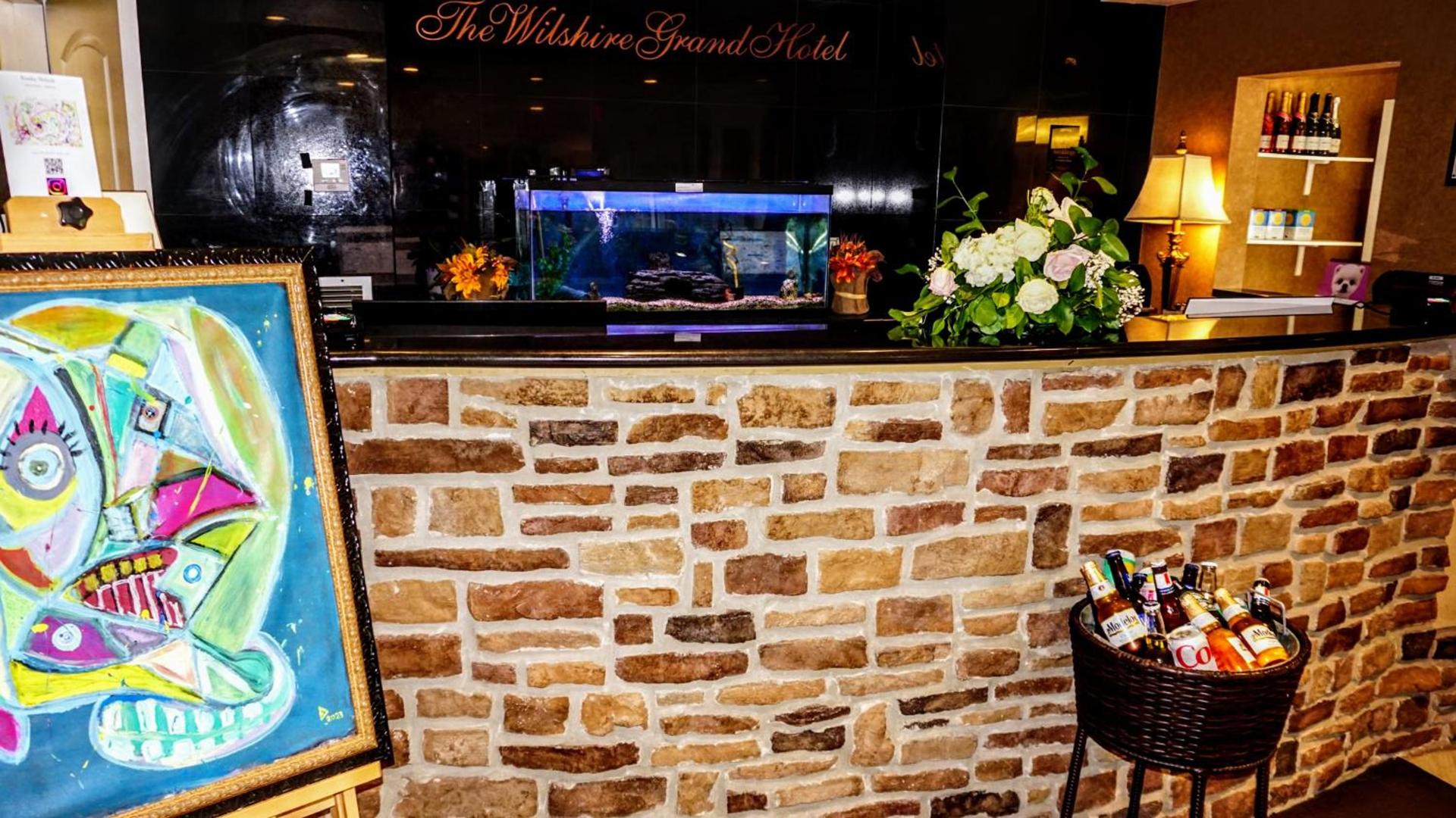 The Wilshire Grand Hotel photo 13