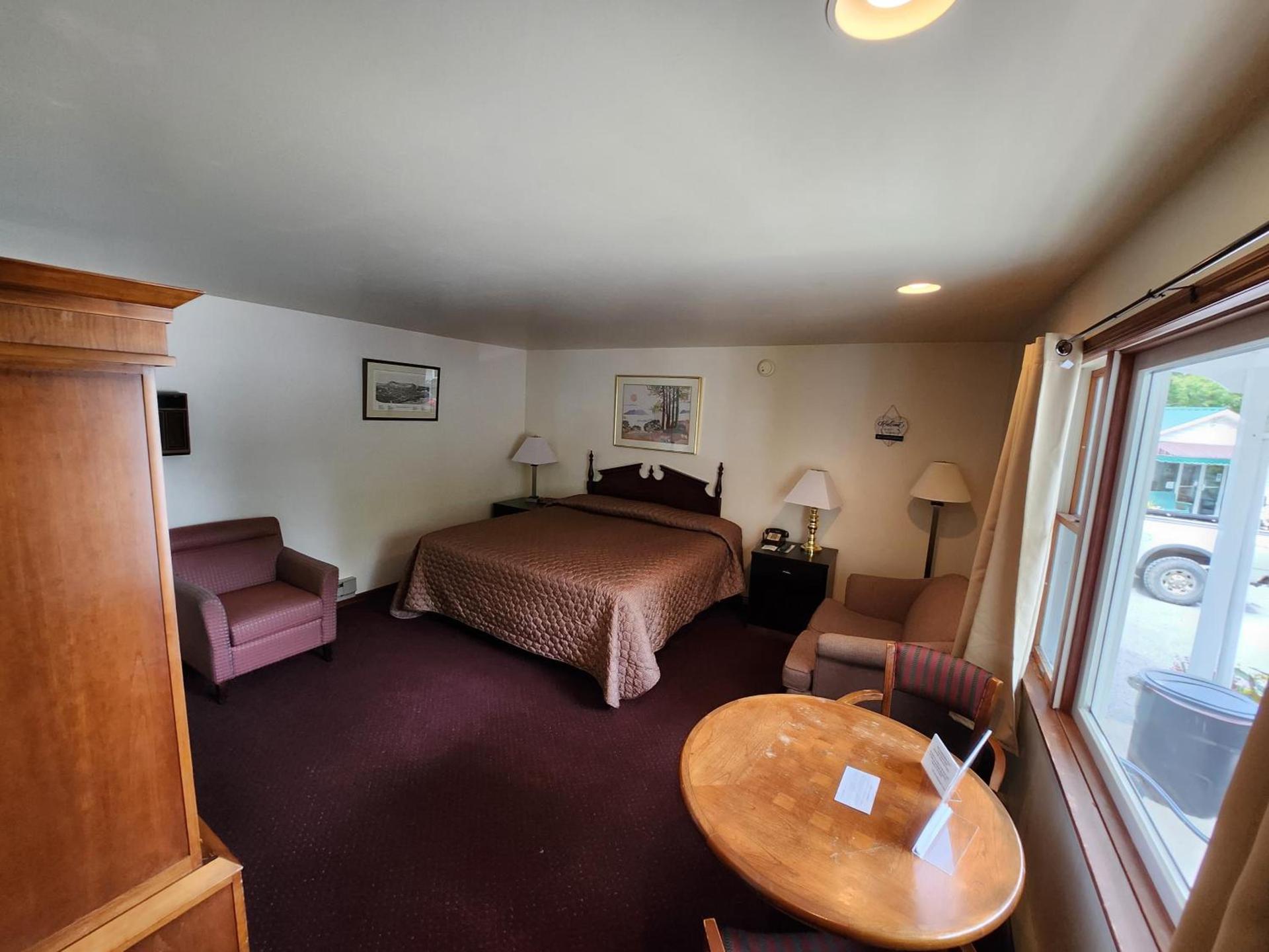 Lake View Motel photo 65