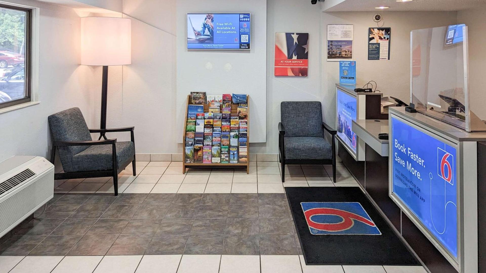 Motel 6-Nashua, NH - South photo 4