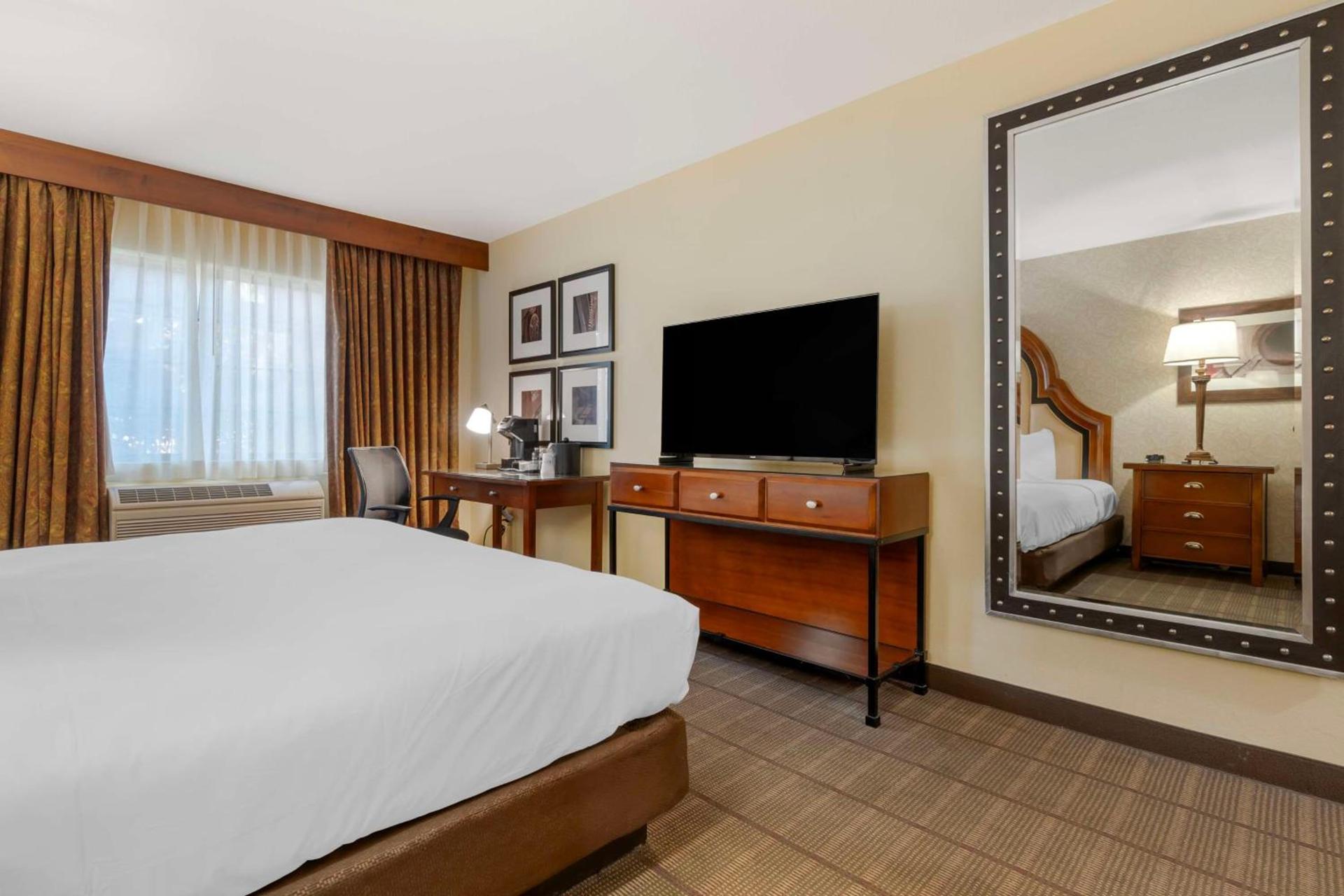 Best Western Plus Boomtown Casino Hotel photo 21